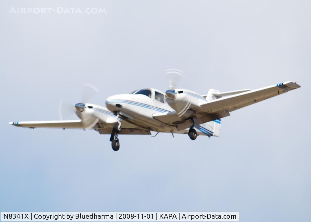N8341X, Piper PA-44-180T Turbo Seminole C/N 44-8107043, On final approach to 17L.