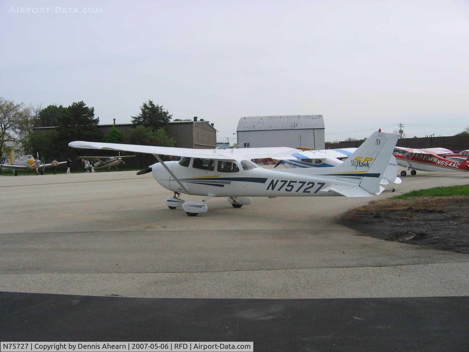 N75727, 2001 Cessna 172S C/N 172S8870, Rockford,IL