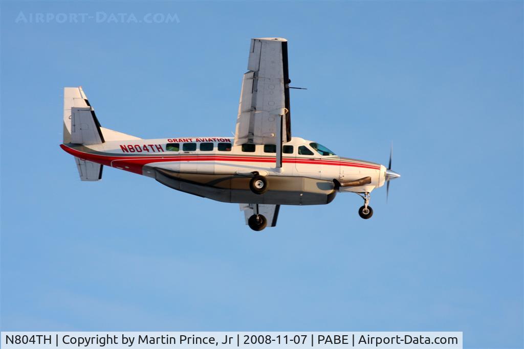 N804TH, 1994 Cessna 208B Grand Caravan C/N 208B0421, Short final to 18