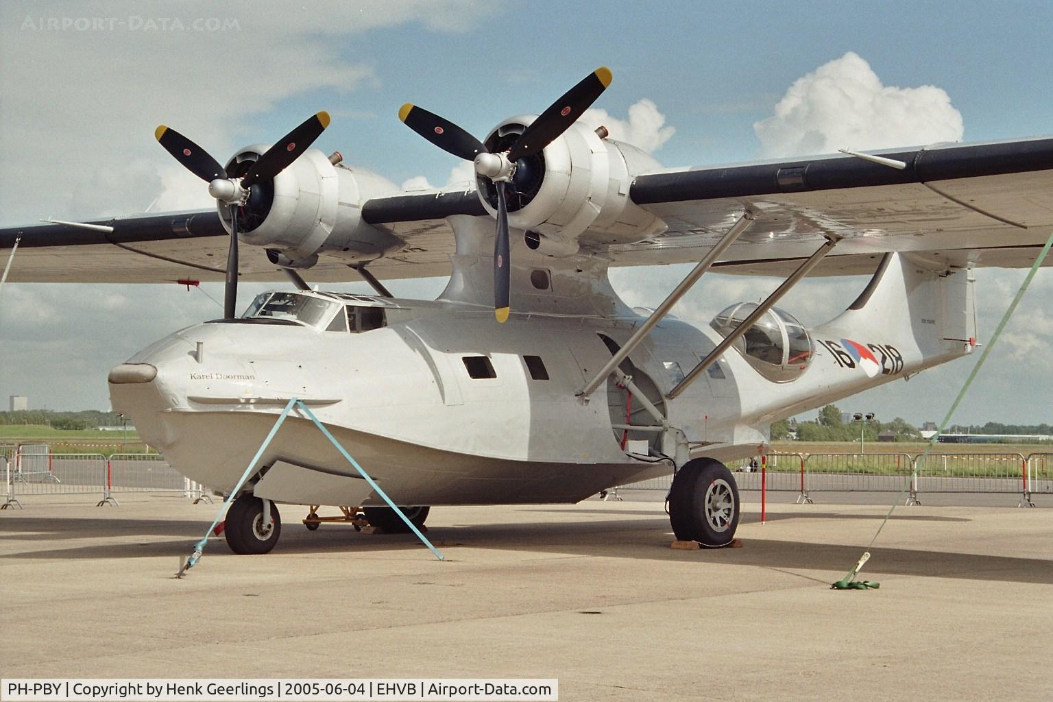 PH-PBY, 1941 Consolidated PBY-5A Catalina C/N 300, Valkenburg Naval Air Base , closing of Base, june 2005