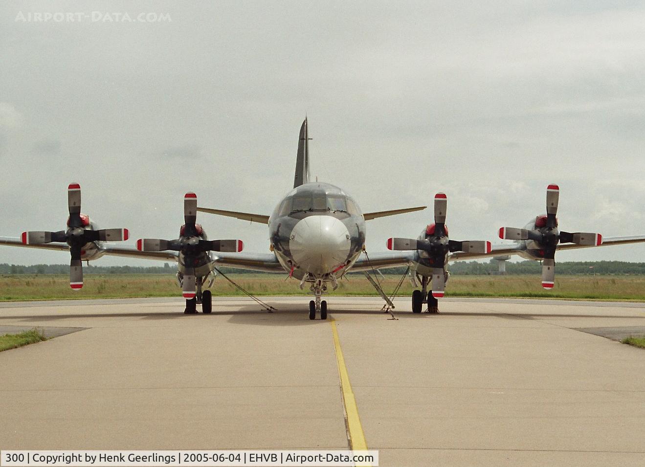 300, 1981 Lockheed P-3C-II-5 Orion C/N 285E-5733, Valkenburg Naval Air Base , closing of Base, june 2005