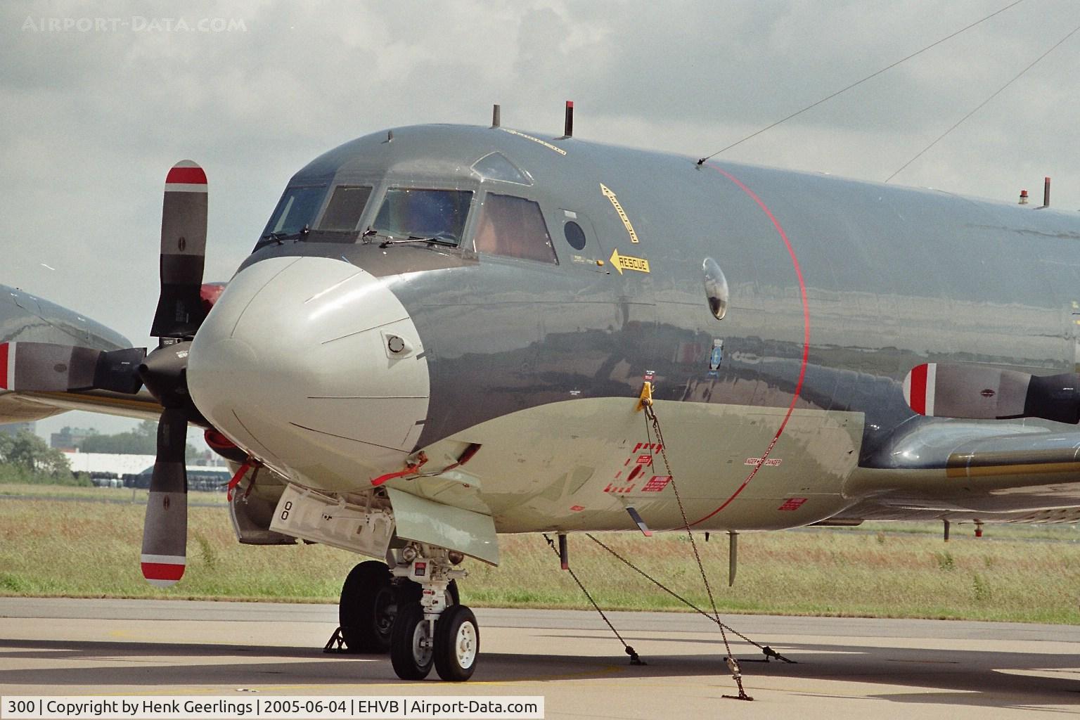 300, 1981 Lockheed P-3C-II-5 Orion C/N 285E-5733, Valkenburg Naval Air Base , closing of Base, june 2005