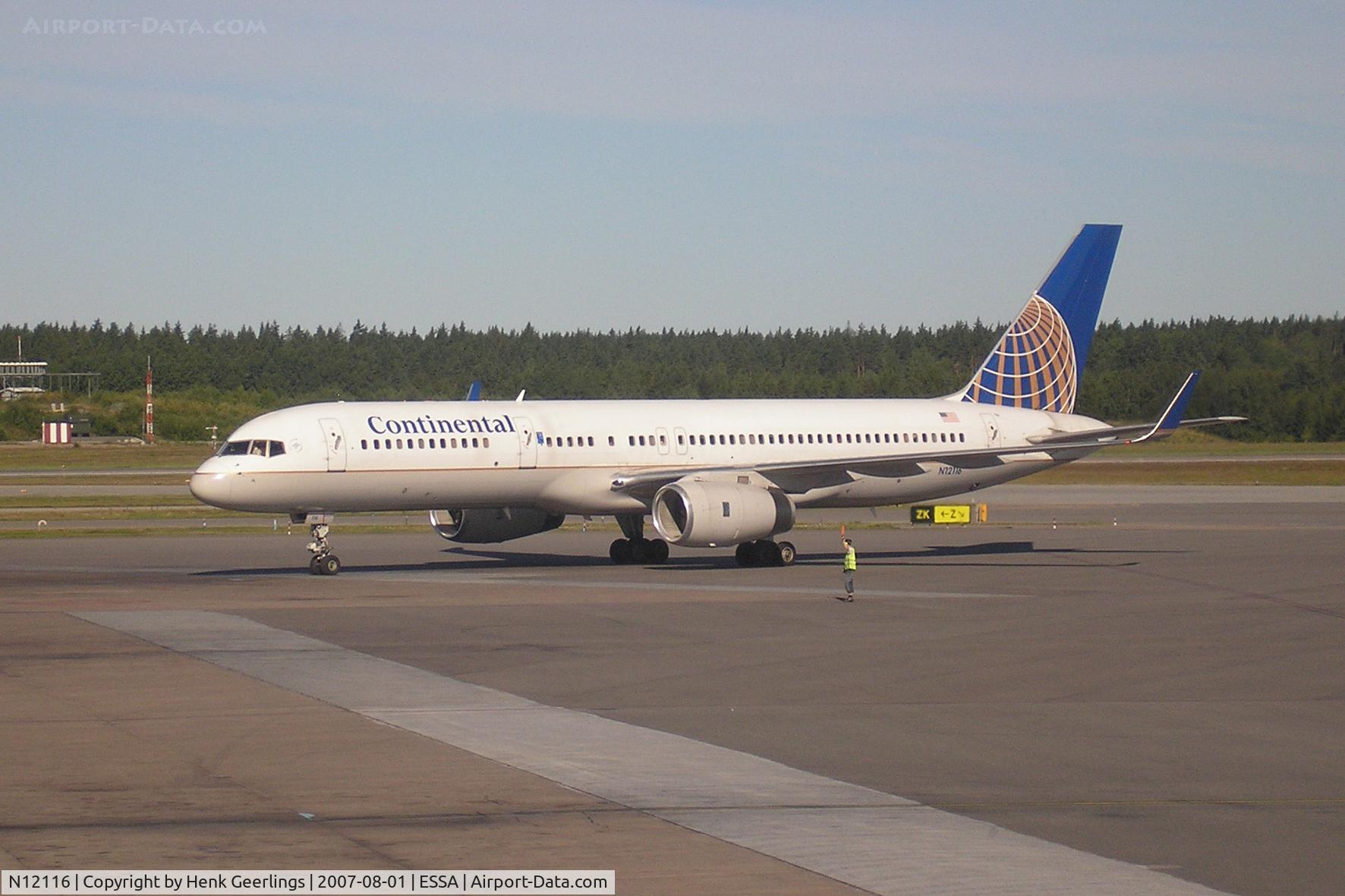 N12116, 1996 Boeing 757-224 C/N 27558, Incoming flight at Arlanda (STO)