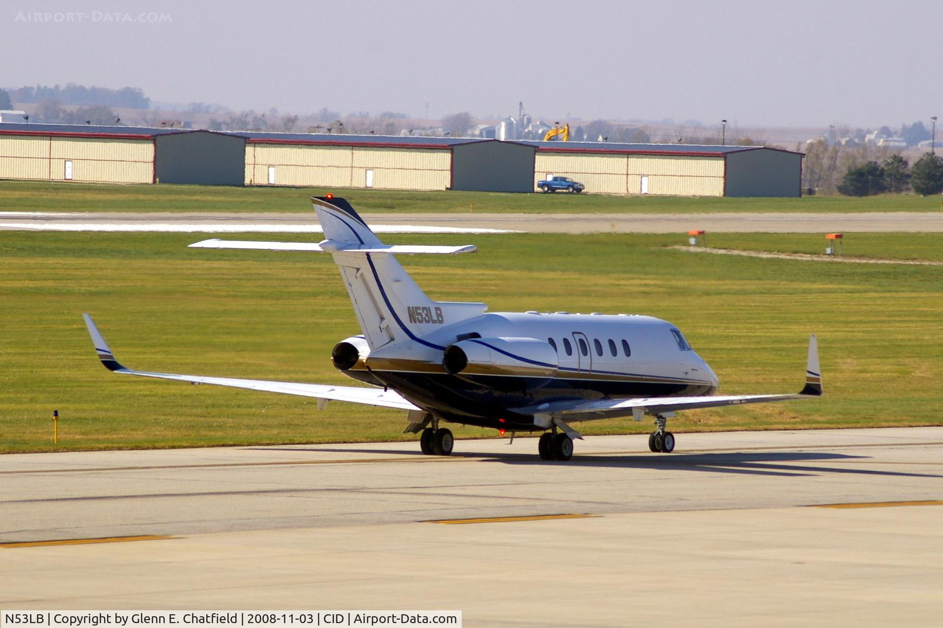 N53LB, 1997 Raytheon Hawker 800XP C/N 258332, Taxiing to Runway 13 for departure