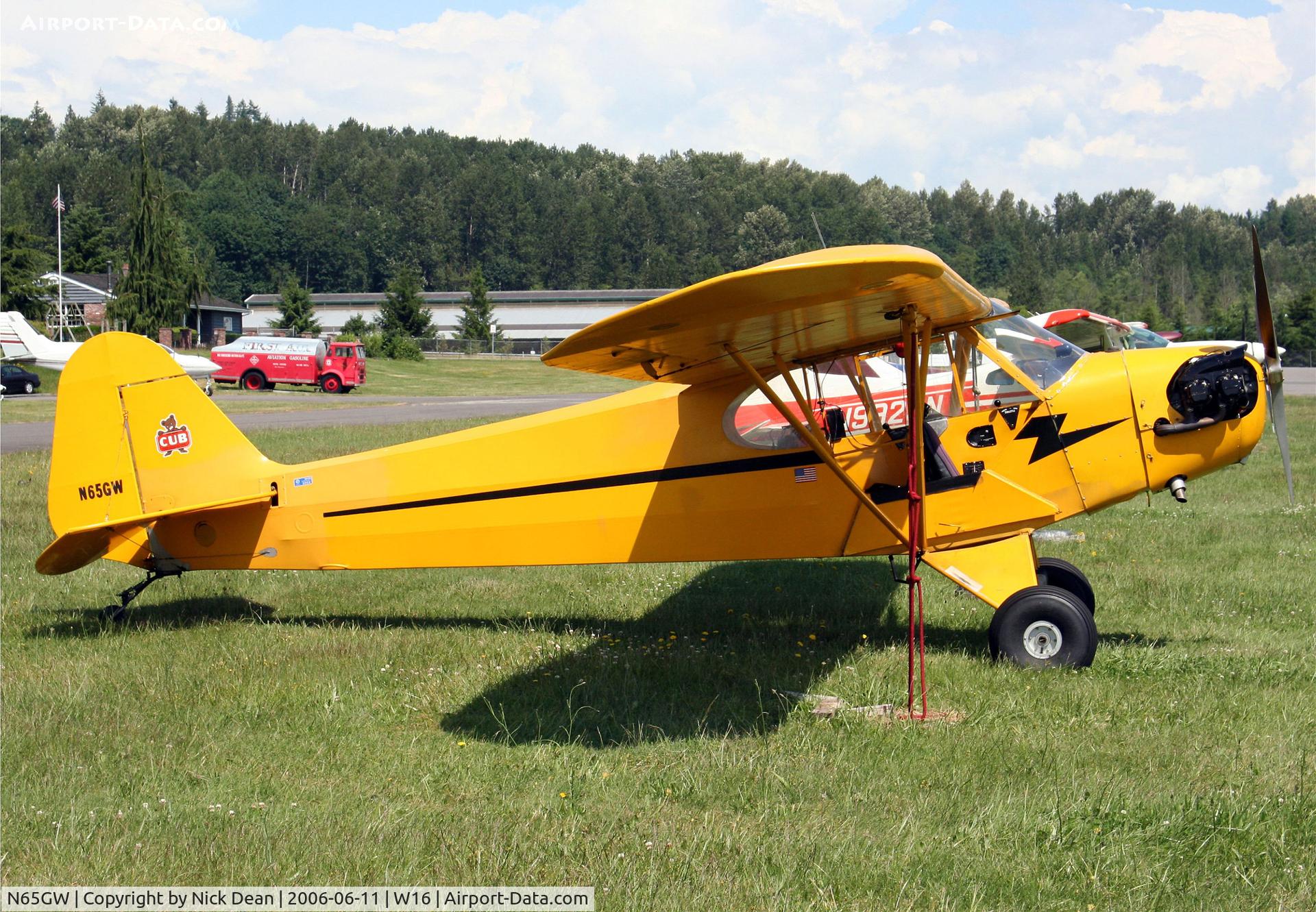 N65GW, Piper J3C-65 Cub C/N 6369, /