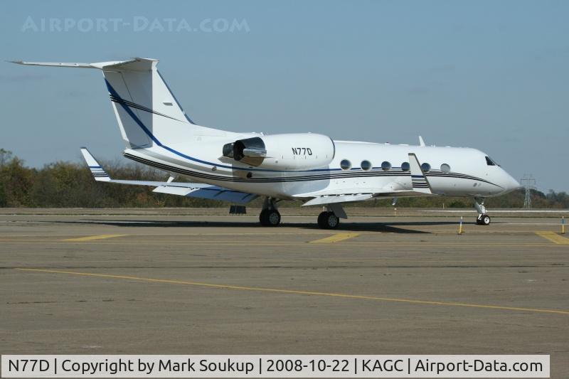 N77D, 1998 Gulfstream Aerospace G-IV C/N 1340, N77D @ KAGC