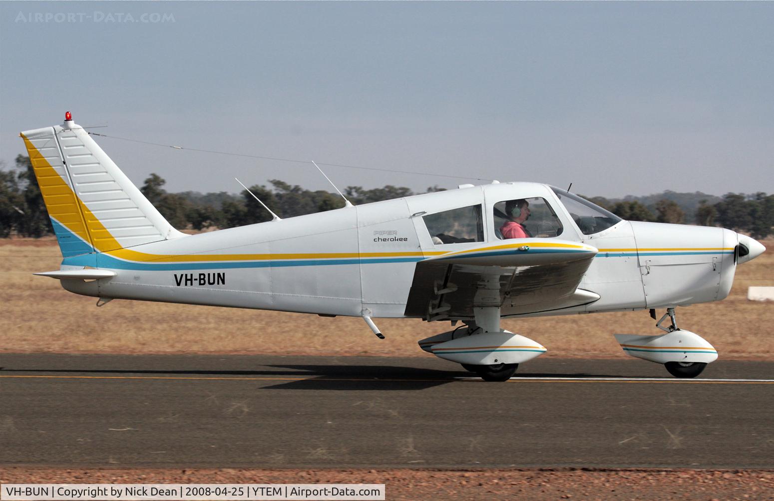 VH-BUN, 1967 Piper PA-28-140 C/N 28-23228, YTEM