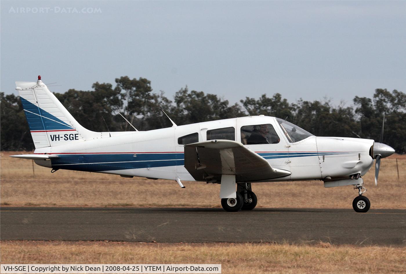 VH-SGE, 1978 Piper PA-28R-201 Cherokee Arrow III C/N 28R-7837224, /