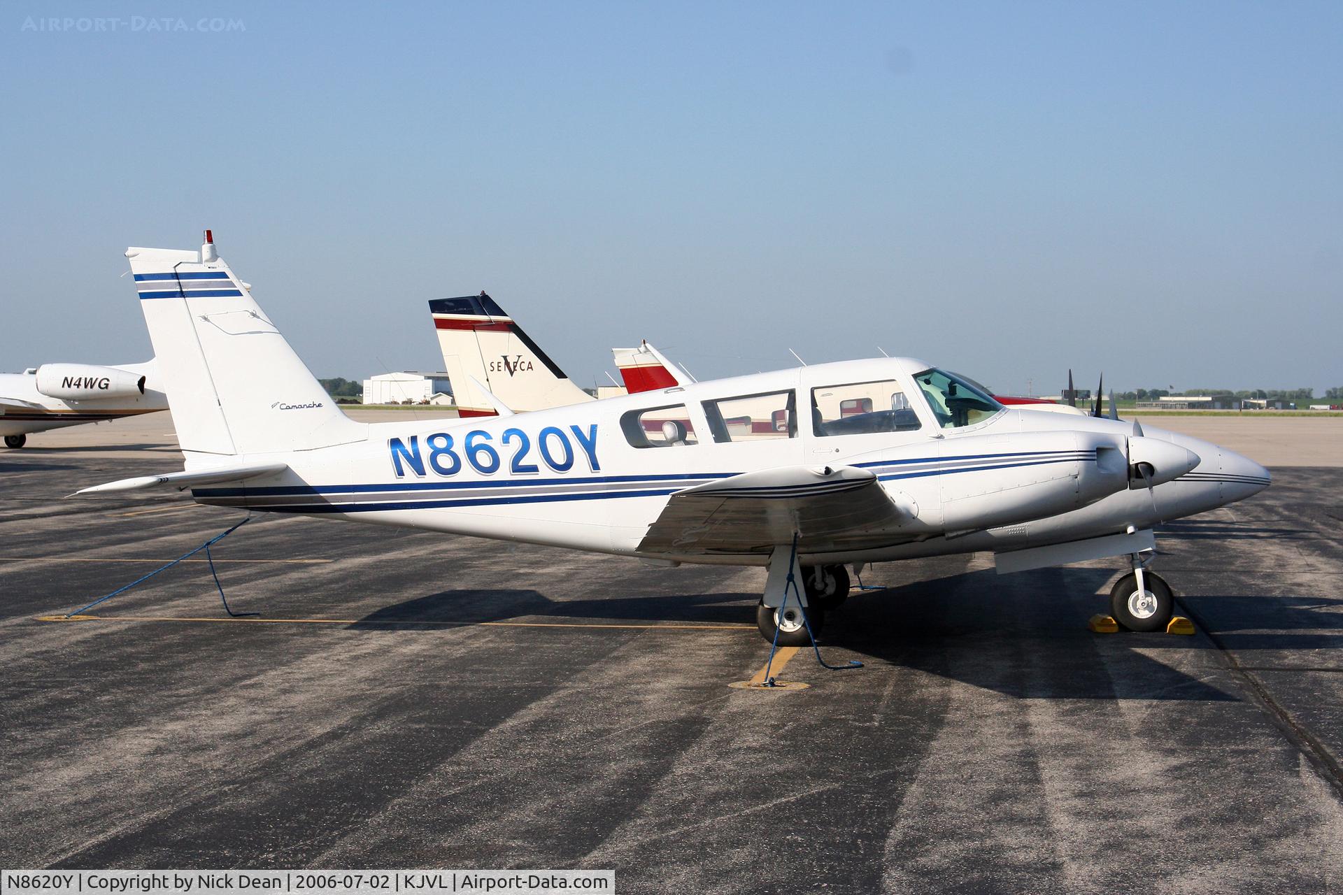 N8620Y, 1968 Piper PA-30 Twin Comanche C/N 30-1761, /
