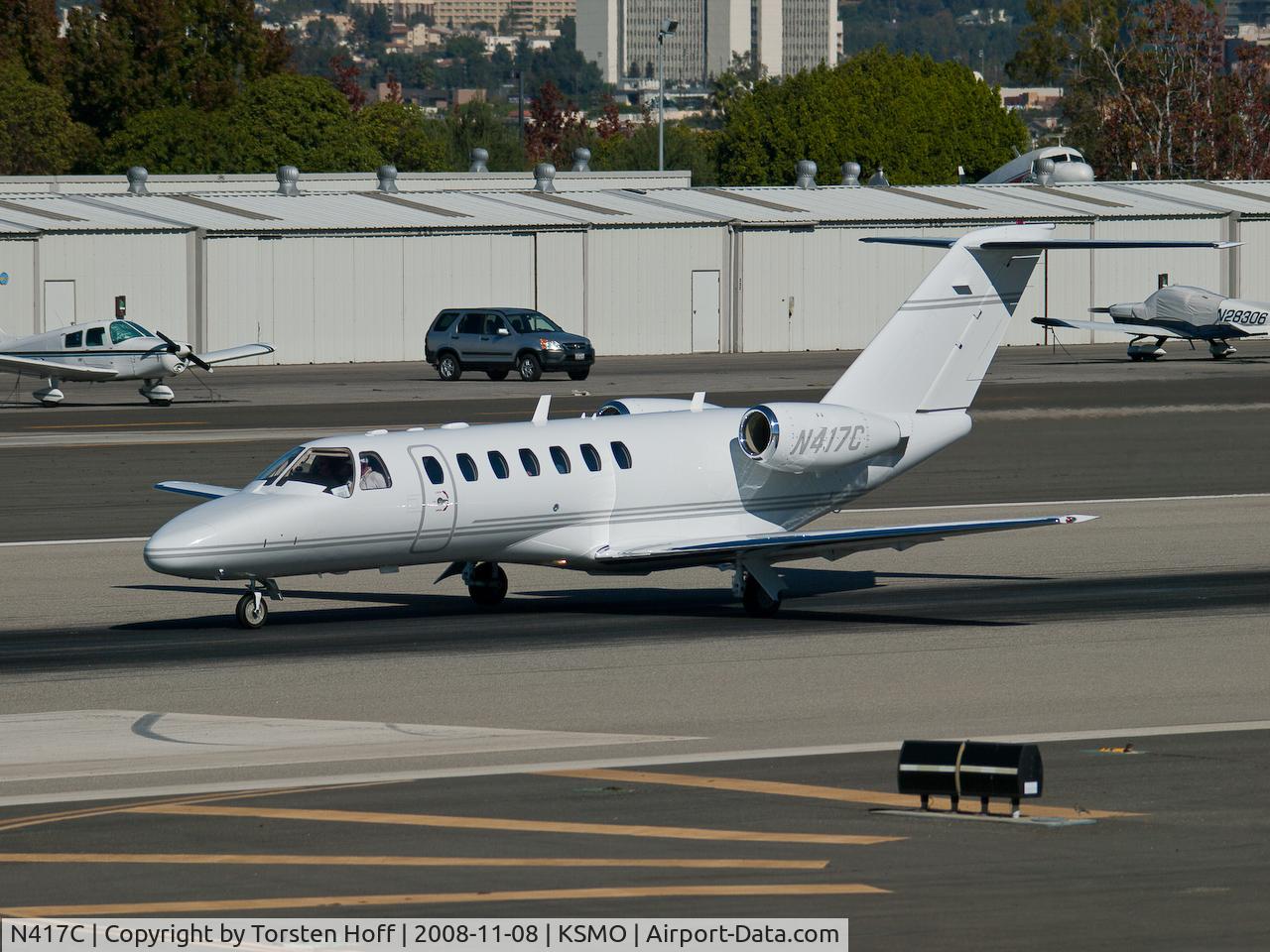 N417C, 2005 Cessna 525B CitationJet CJ3 C/N 525B0006, N417C departing from RWY 21