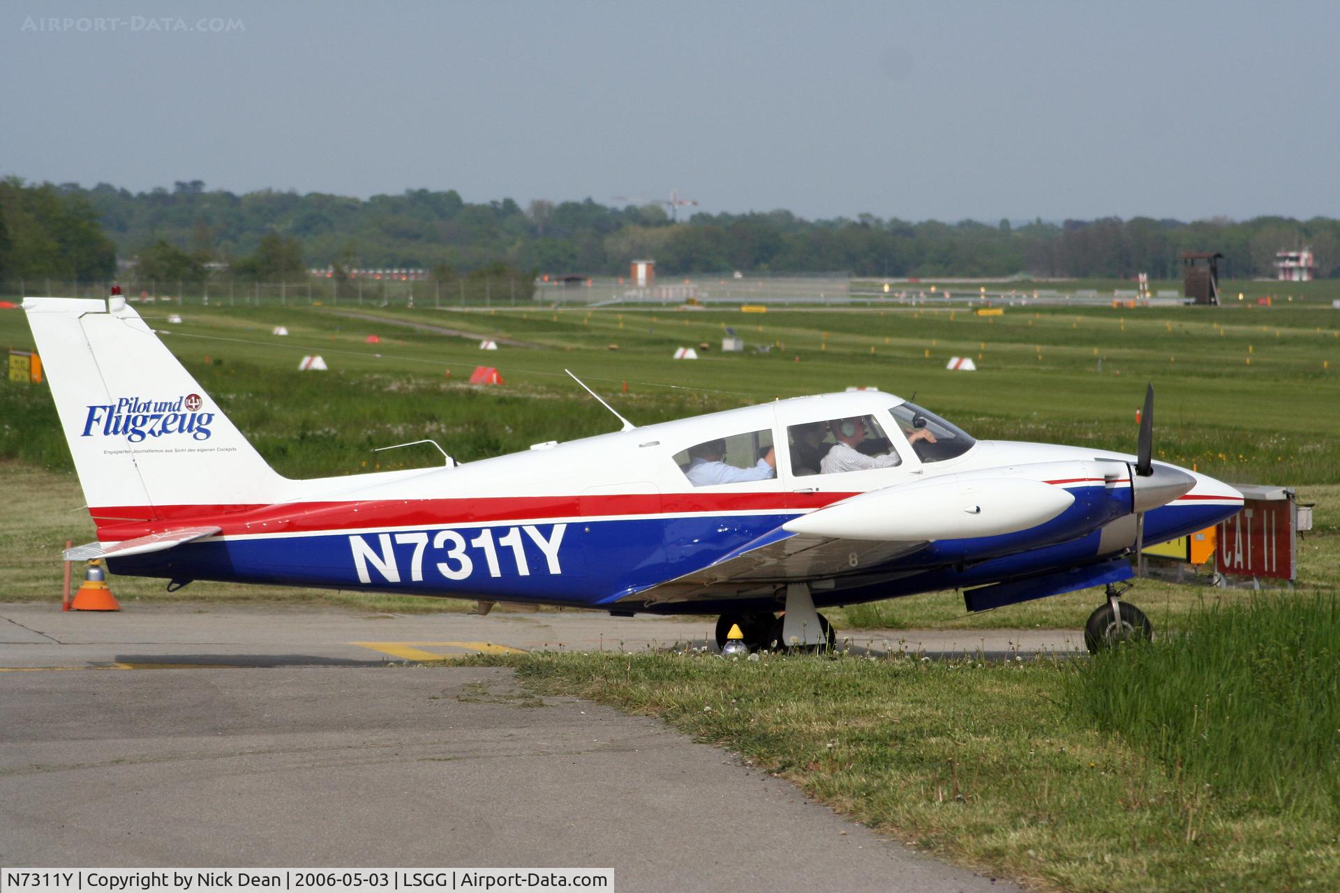 N7311Y, 1964 Piper PA-30 Twin Comanche C/N 30-354, /