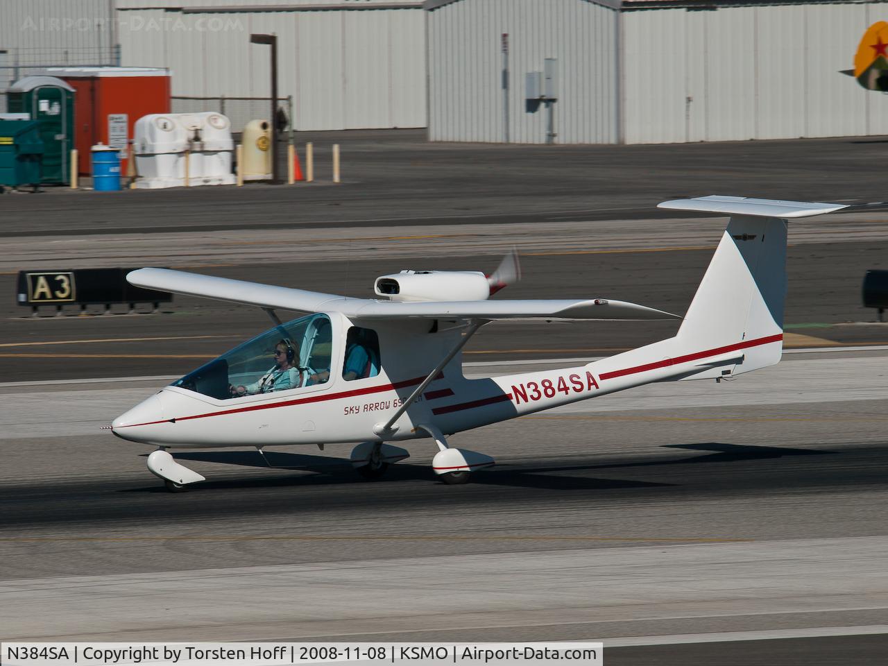 N384SA, 2000 Iniziative Industriali Italiane SKY ARROW 650TCN C/N CN006, N384SA departing from RWY 21