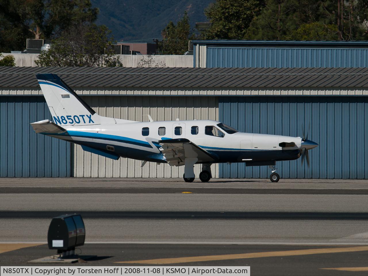 N850TX, 2008 Socata TBM-700 C/N 468, N850TX taxiing