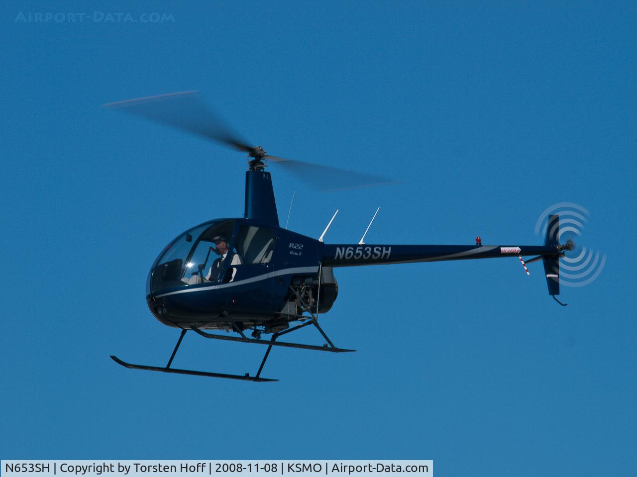 N653SH, 2003 Robinson R22 Beta C/N 3504, N653SH over KSMO's RWY 21