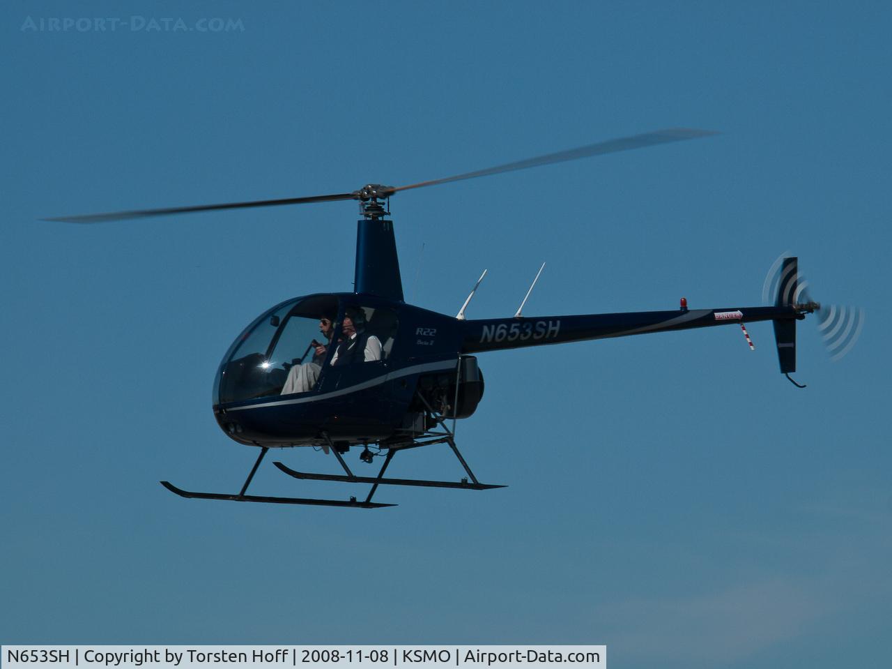 N653SH, 2003 Robinson R22 Beta C/N 3504, N653SH over KSMO's RWY 21