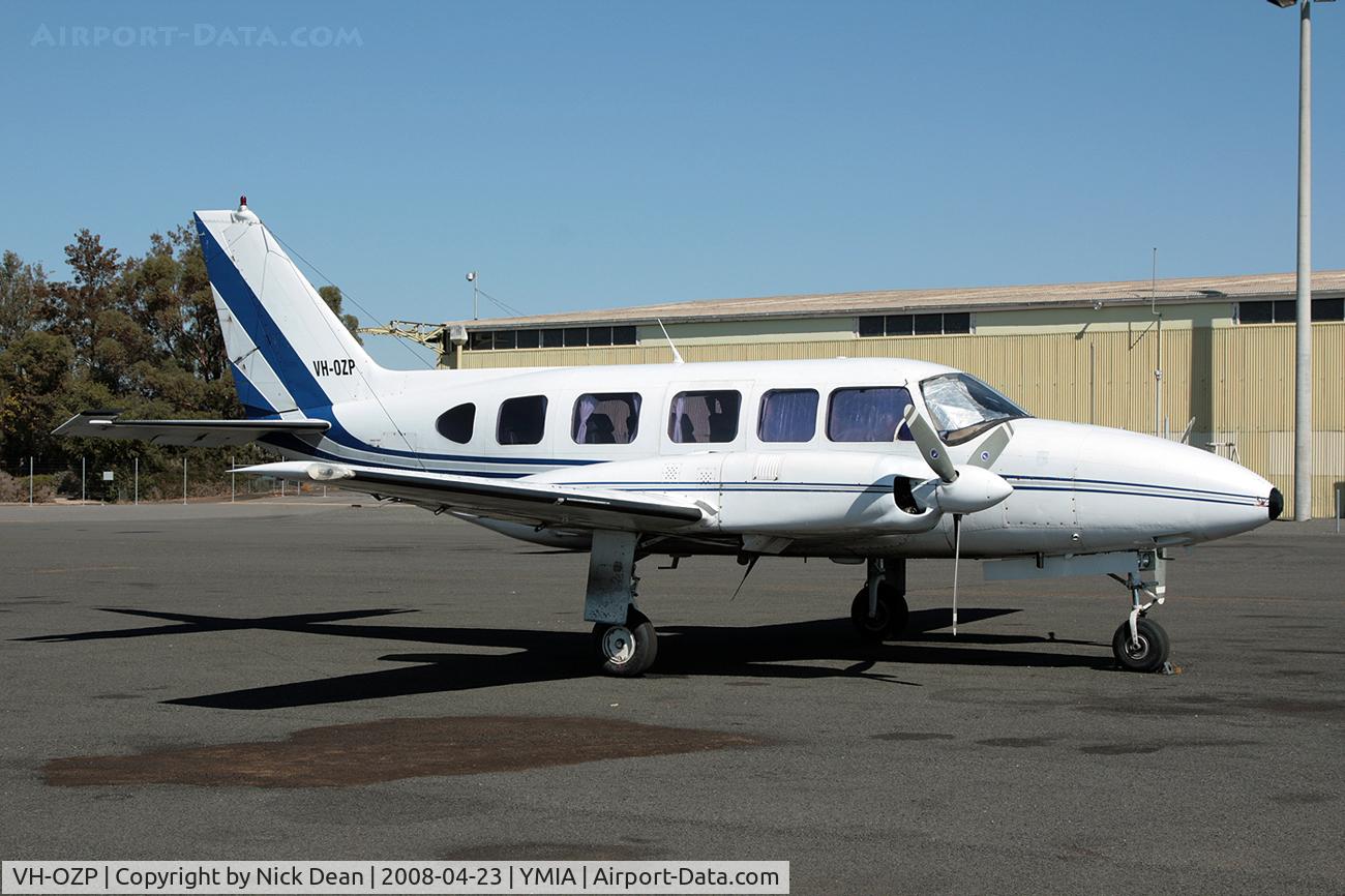 VH-OZP, 1977 Piper PA-31-350 Chieftain C/N 31-7752050, /