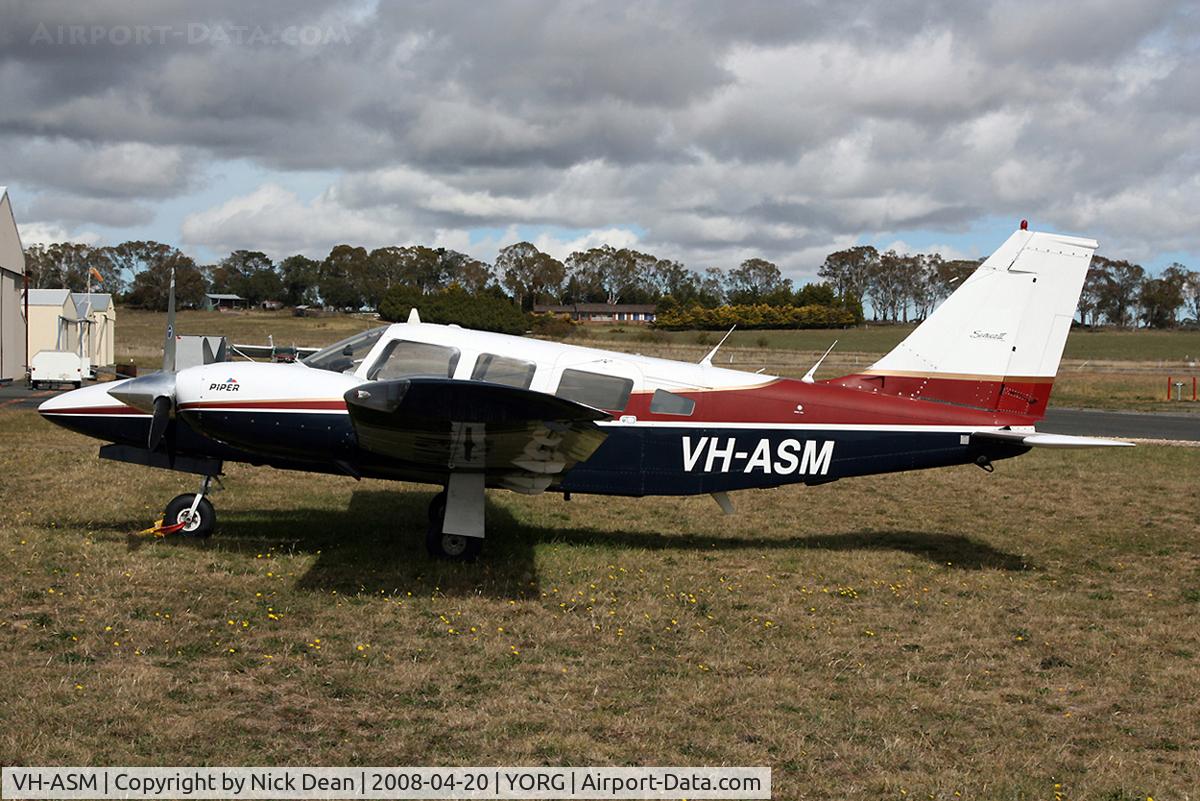VH-ASM, 1977 Piper PA-34-200T C/N 34-7870052, /