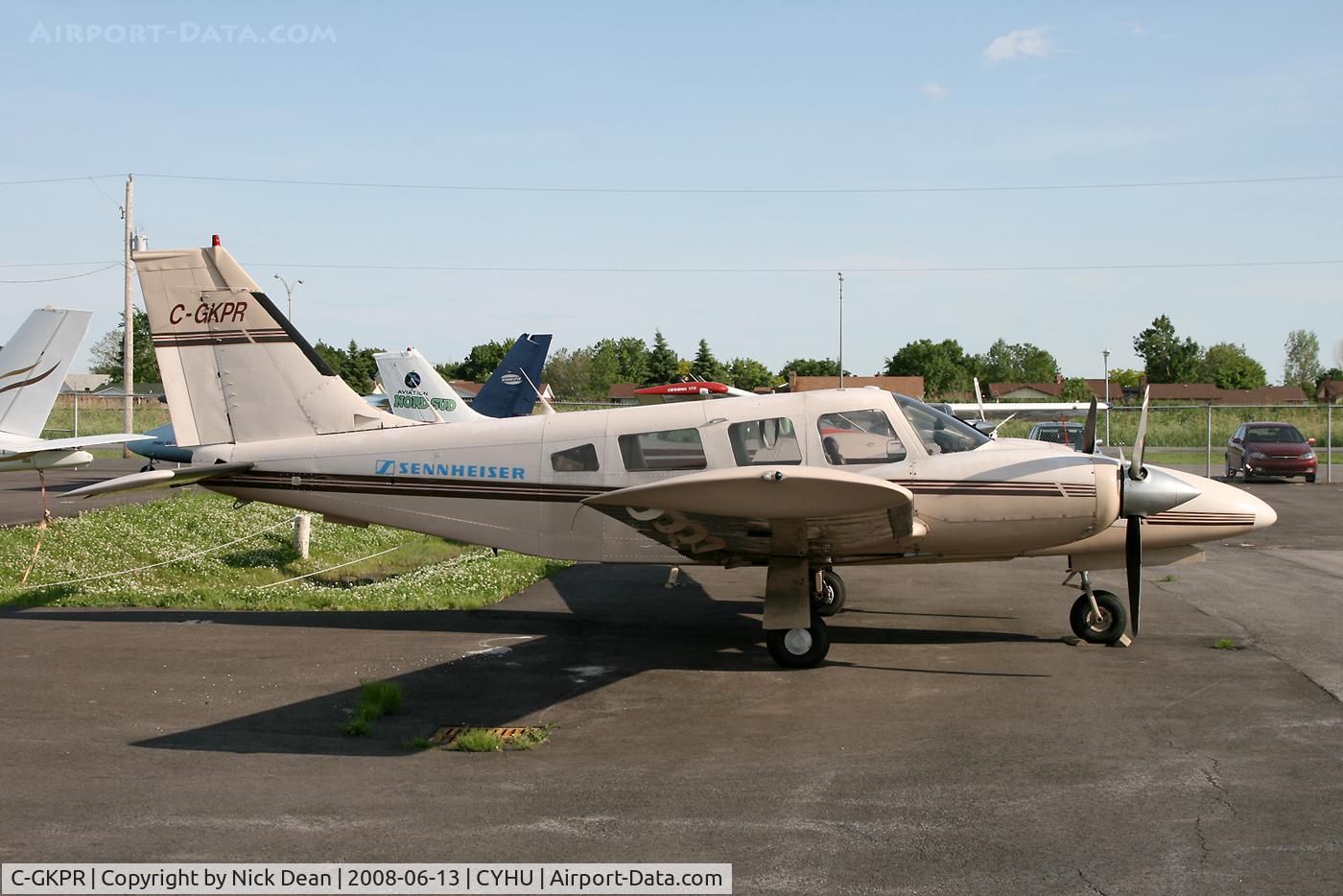 C-GKPR, Piper PA-34-200T C/N 34-7970148, CYHU