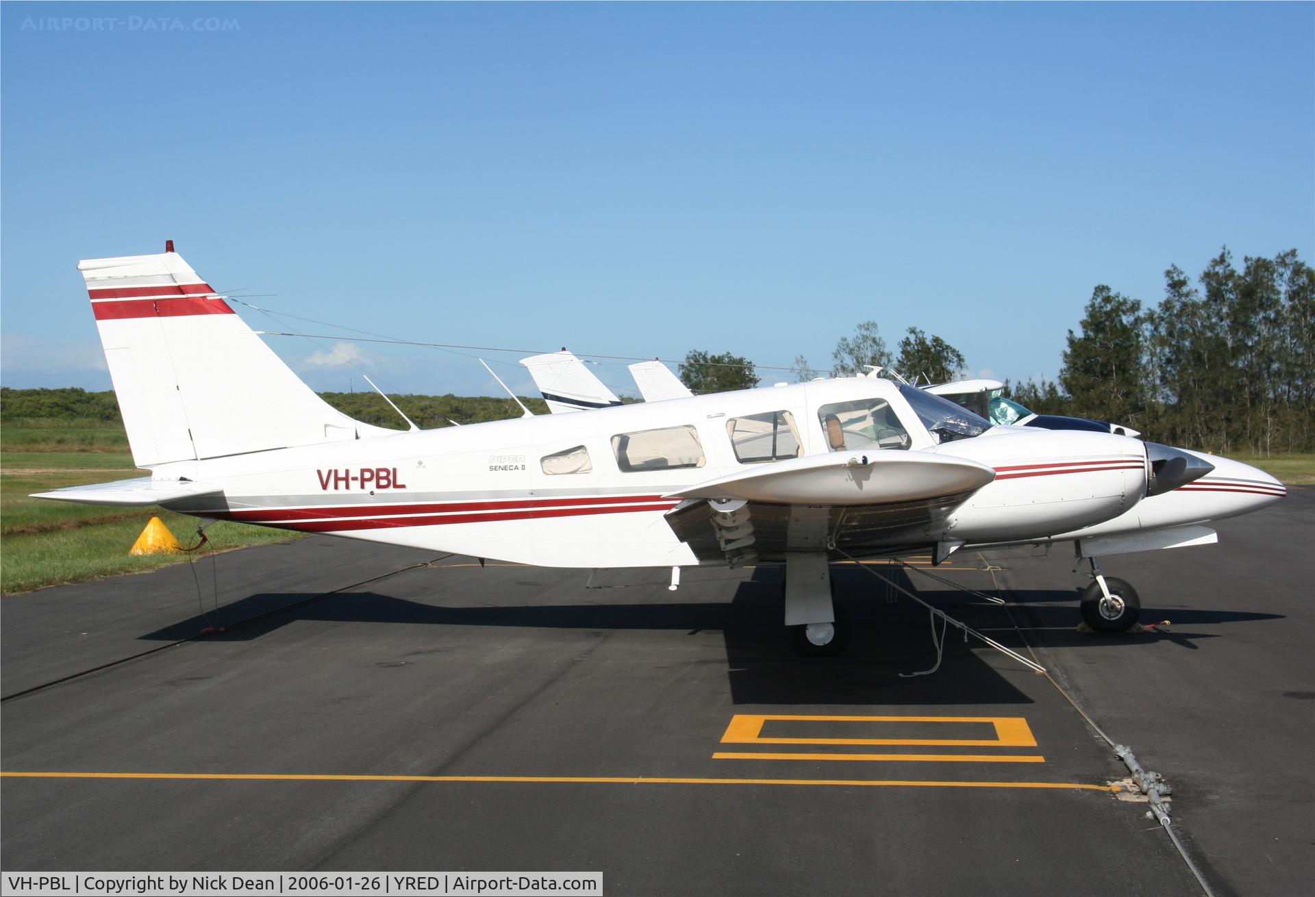 VH-PBL, 1977 Piper PA-34-200T C/N 34-7770112, /