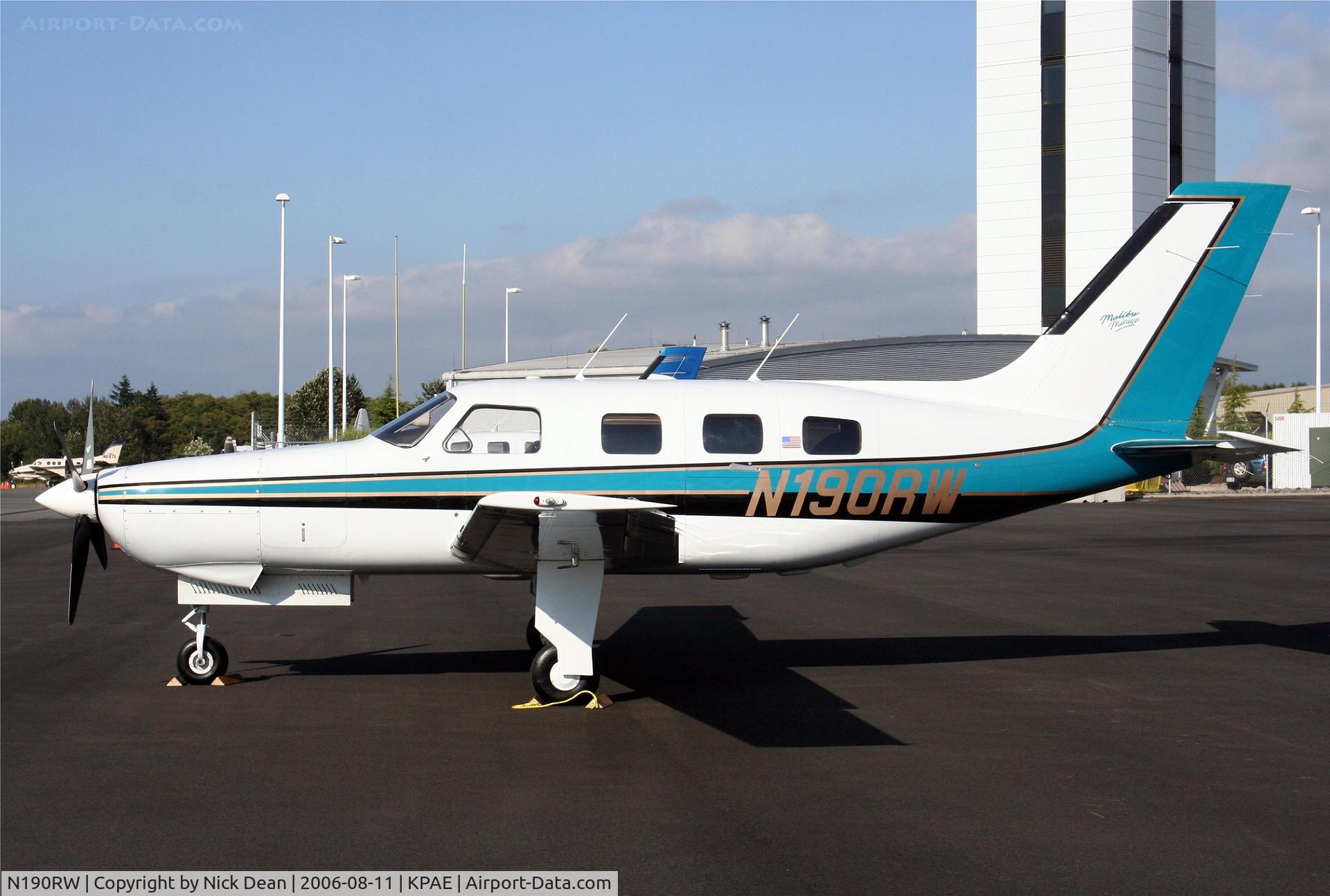 N190RW, 1990 Piper PA-46-350P Malibu Mirage C/N 4622113, KPAE