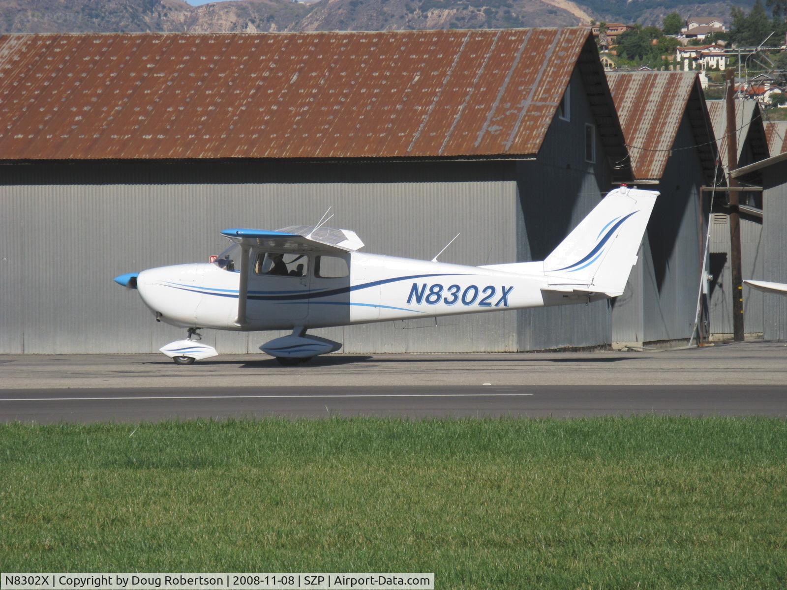 N8302X, 1961 Cessna 172C C/N 17248802, 1961 Cessna 172C, Continental O-300 145 Hp, taxi to Rwy 04