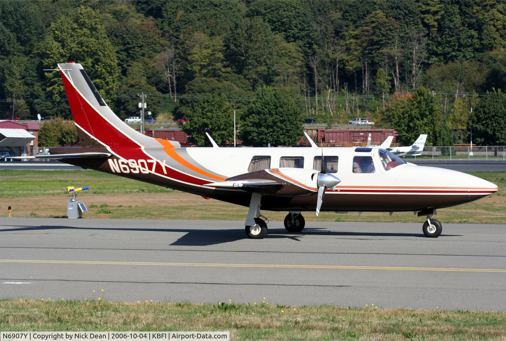 N6907Y, 1984 Piper PA-60-700P C/N 60-8423021, /