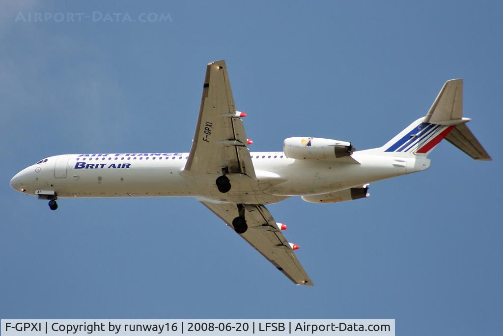 F-GPXI, 1994 Fokker 100 (F-28-0100) C/N 11503, landing on rwy 34