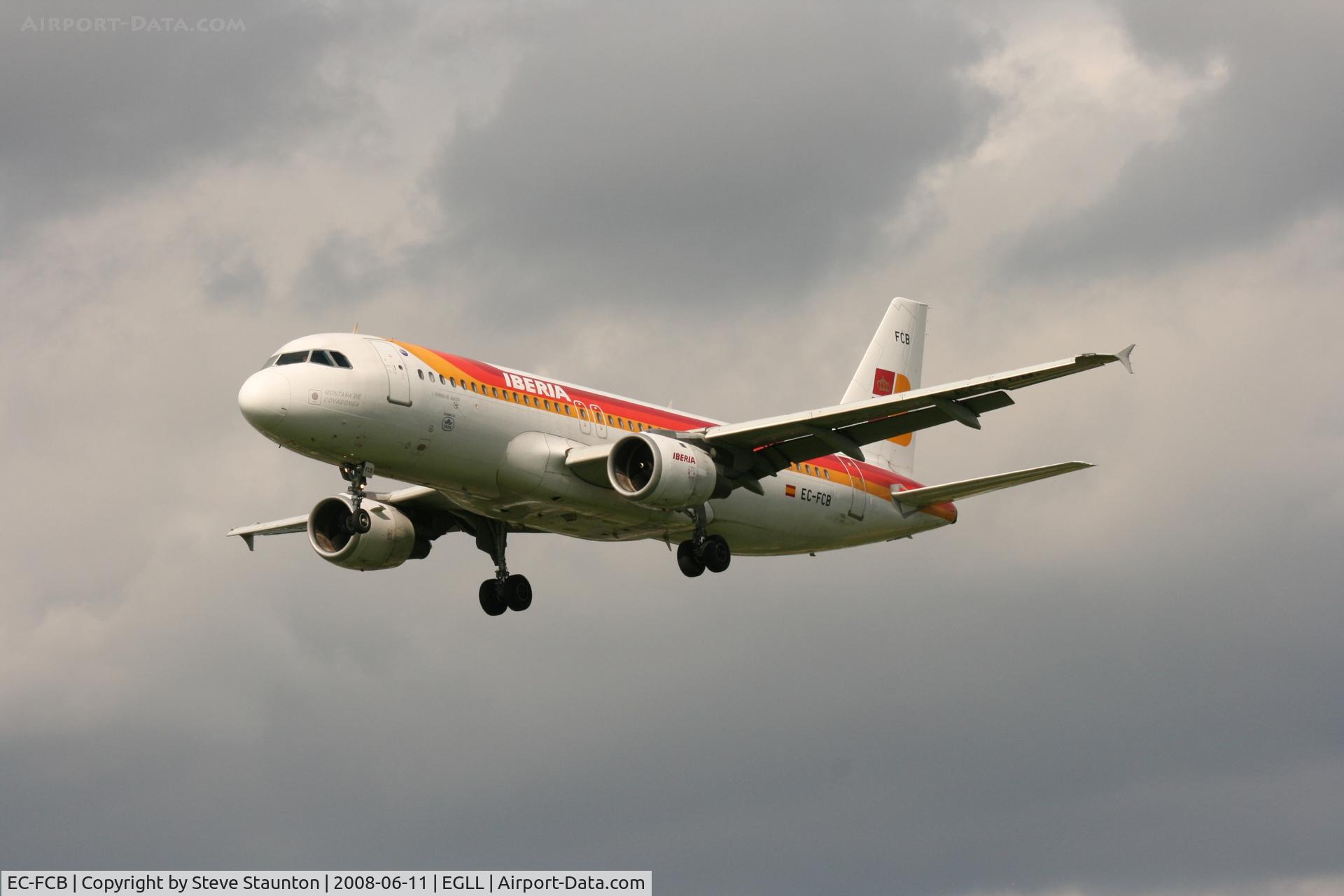 EC-FCB, 1990 Airbus A320-211 C/N 0158, Taken at London Heathrow 11th June 2008