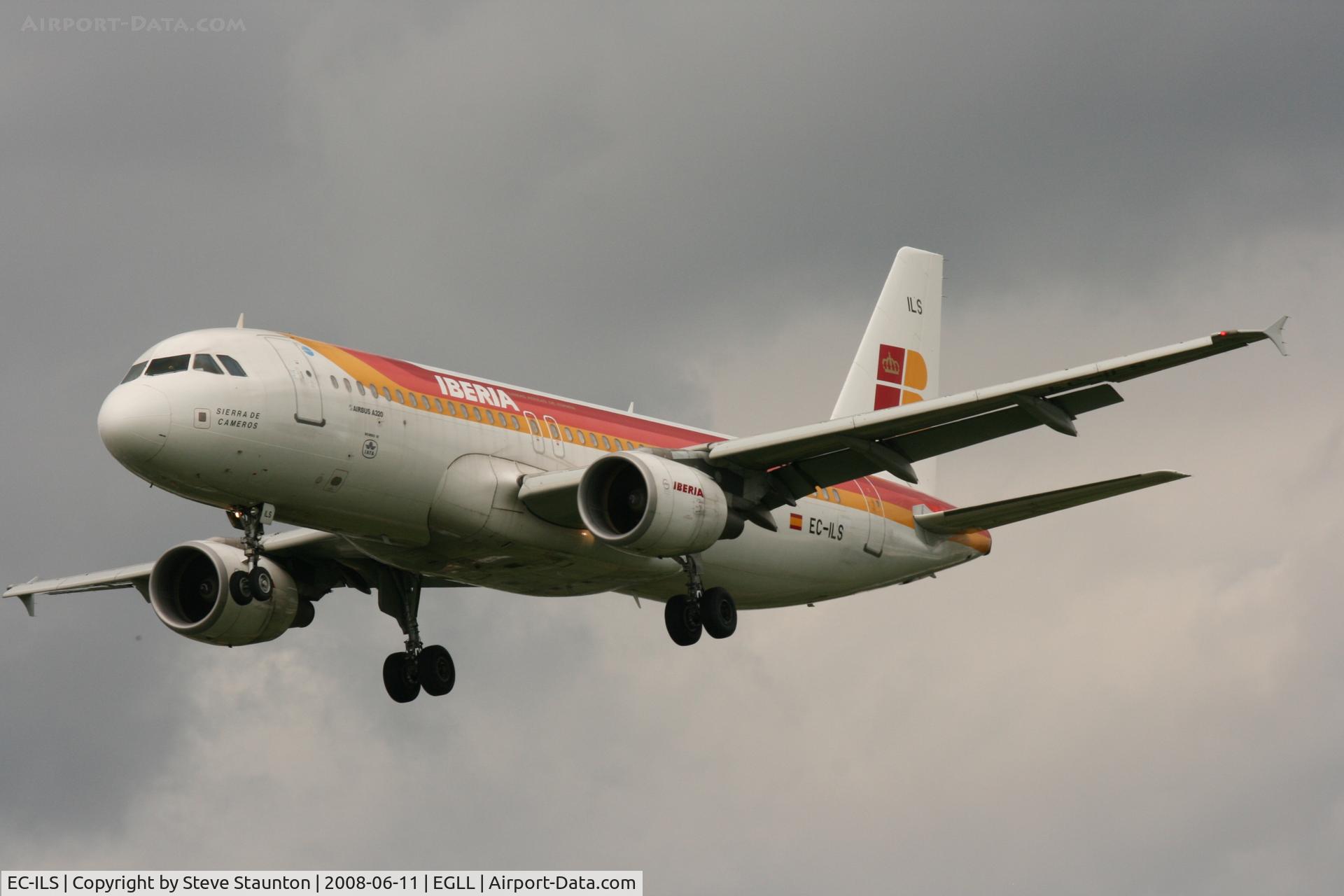 EC-ILS, 2002 Airbus A320-214 C/N 1809, Taken at London Heathrow 11th June 2008