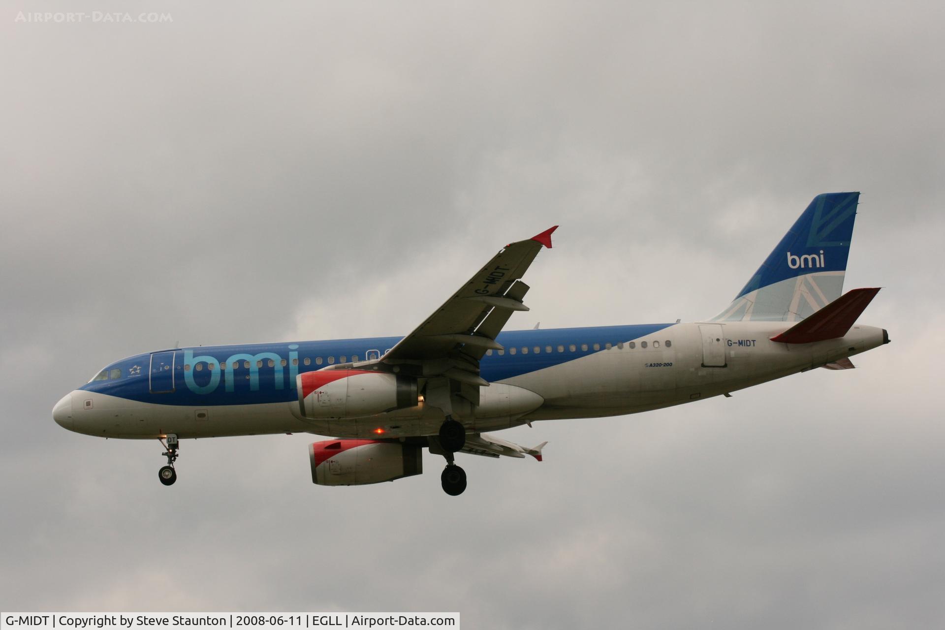 G-MIDT, 2001 Airbus A320-232 C/N 1418, Taken at London Heathrow 11th June 2008