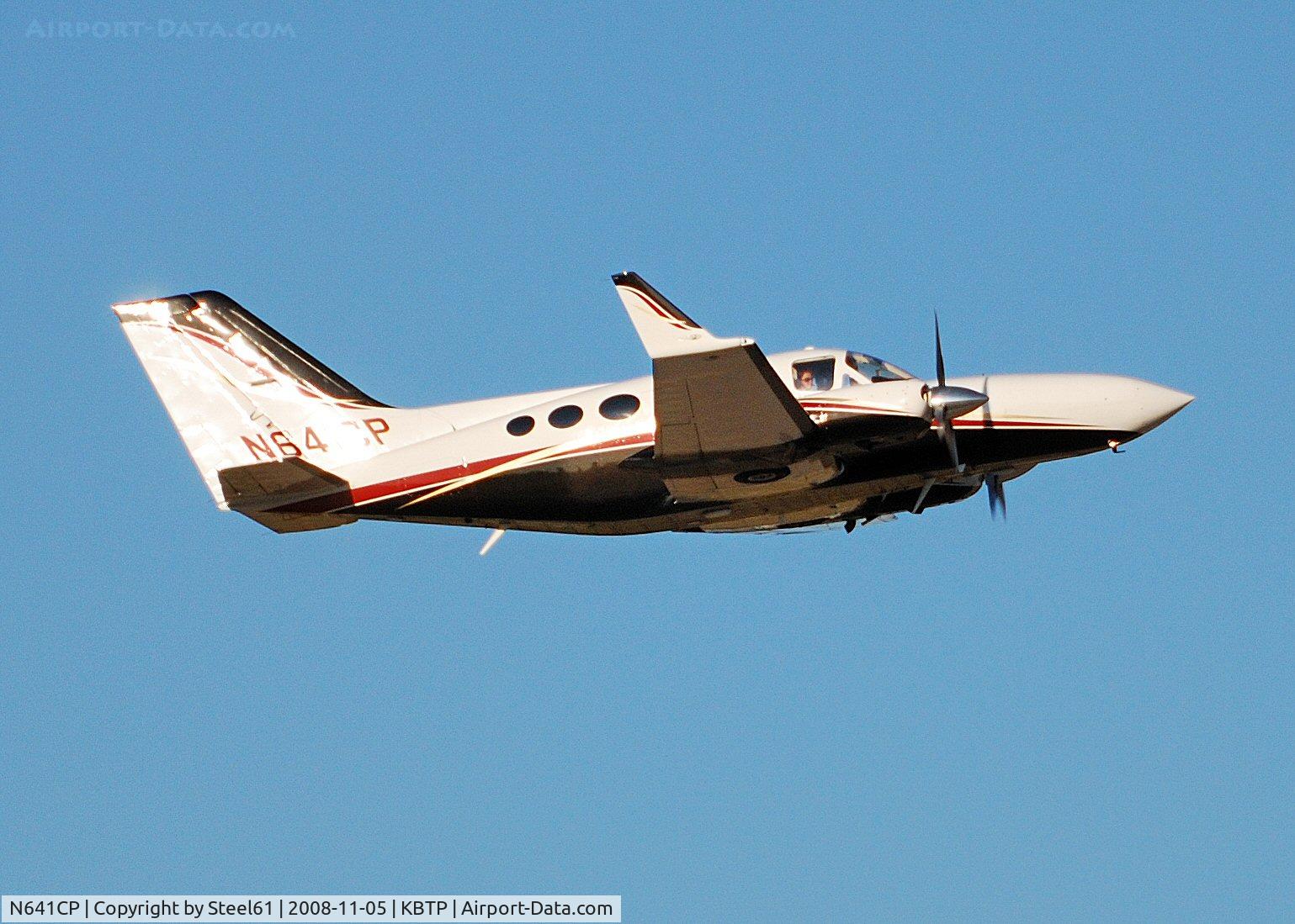 N641CP, 1982 Cessna 414A Chancellor C/N 414A0854, Departing Runway 08