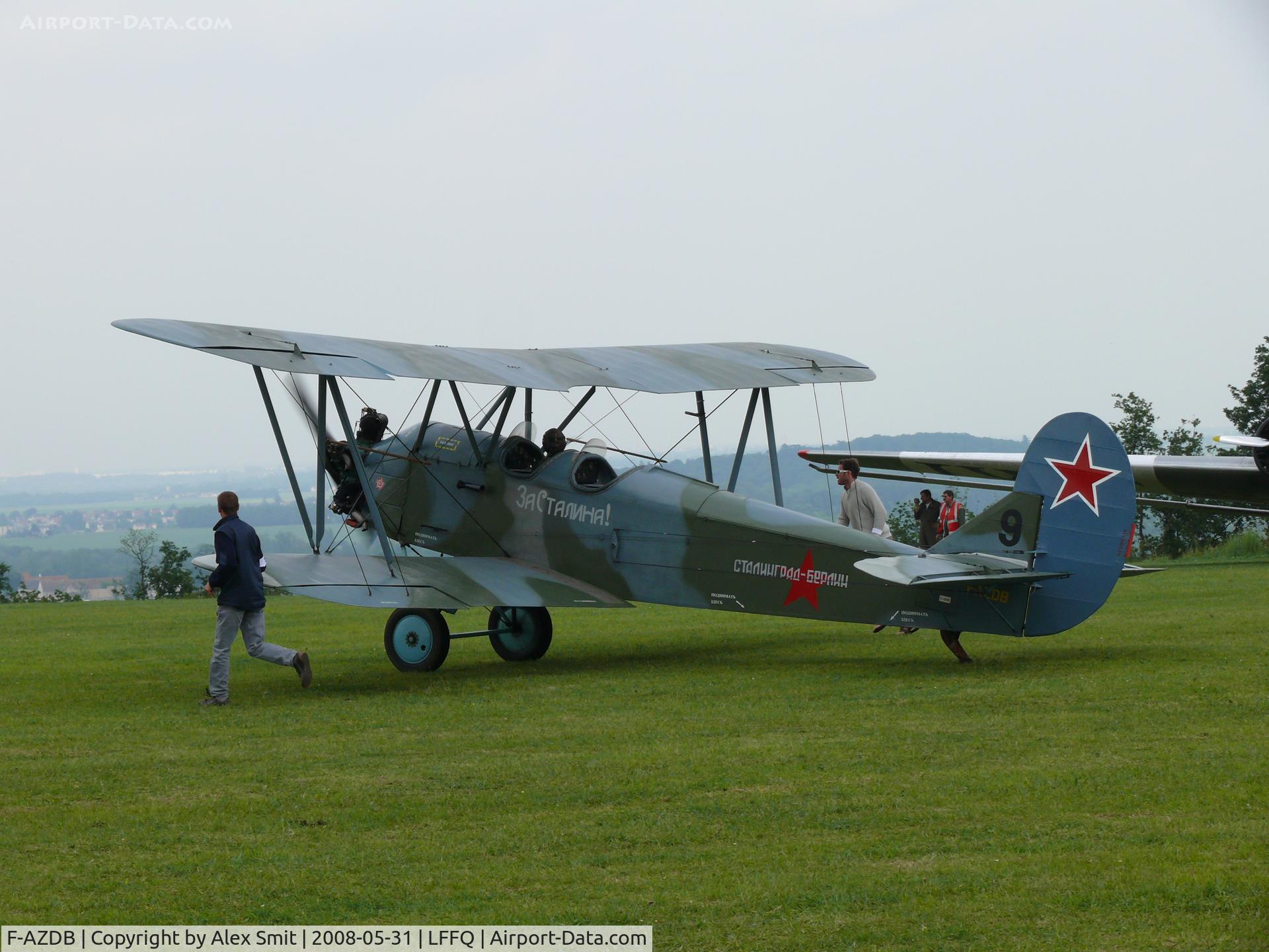 F-AZDB, Polikarpov Po-2W C/N 045, Polikarpov Po2W F-AZDB painted as Russian Air Force 9/black