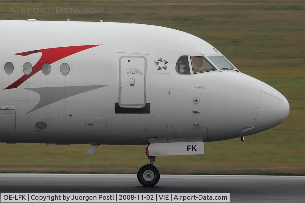 OE-LFK, 1995 Fokker 70 (F-28-0070) C/N 11555, Fokker70