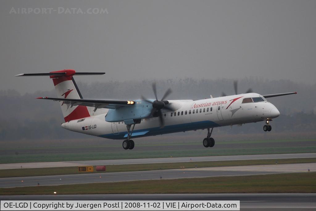 OE-LGD, 2000 De Havilland Canada DHC-8-402Q Dash 8 C/N 4027, Bombardier Inc. DHC-8-402