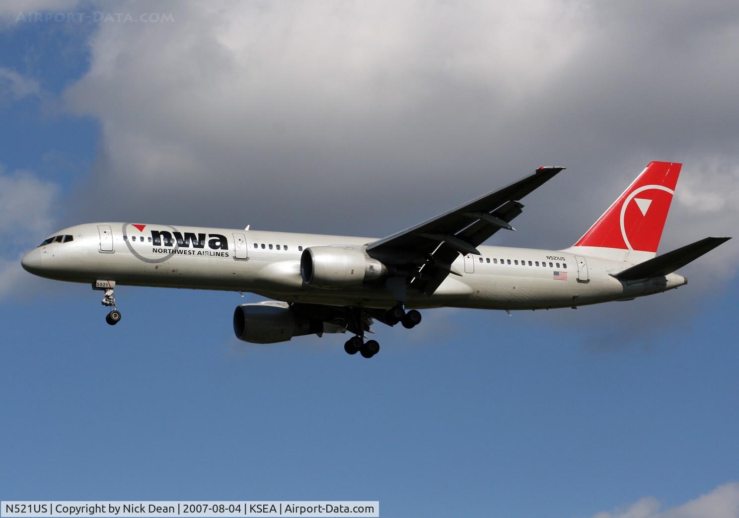 N521US, 1986 Boeing 757-251 C/N 23209, /