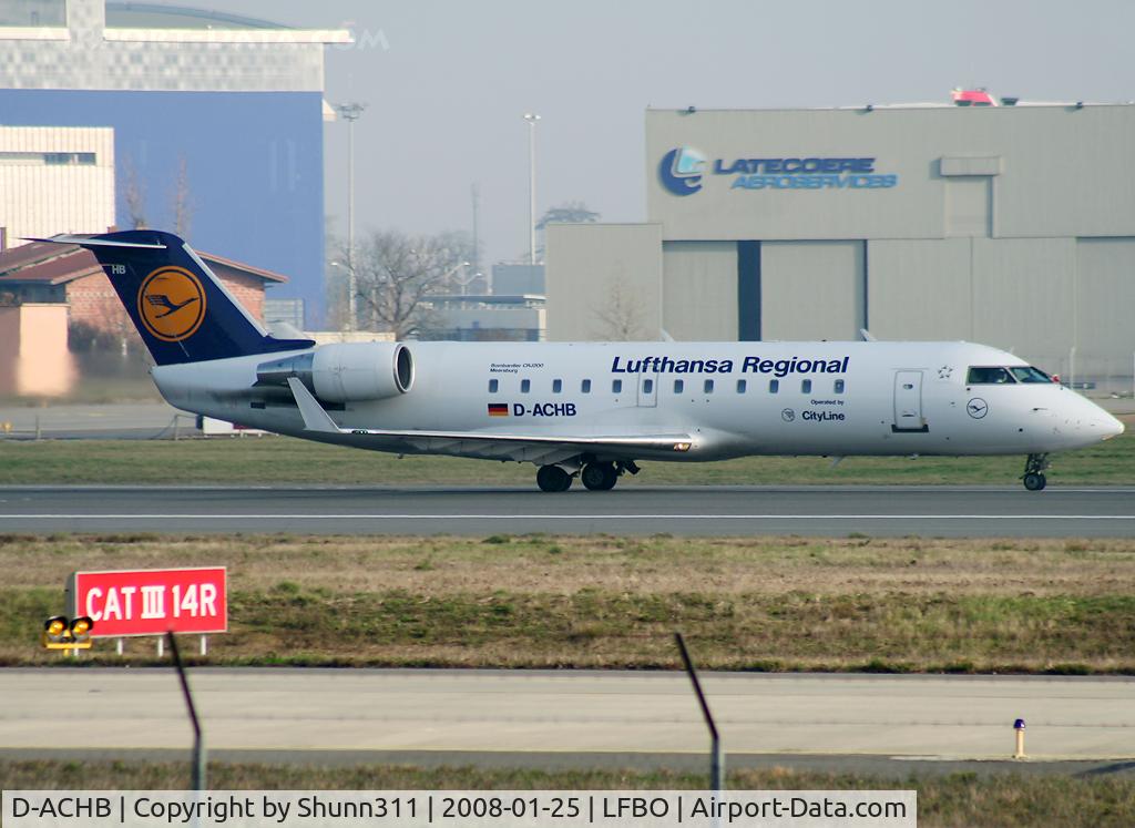 D-ACHB, 2000 Canadair CRJ-200LR (CL-600-2B19) C/N 7391, Take off rwy 14R
