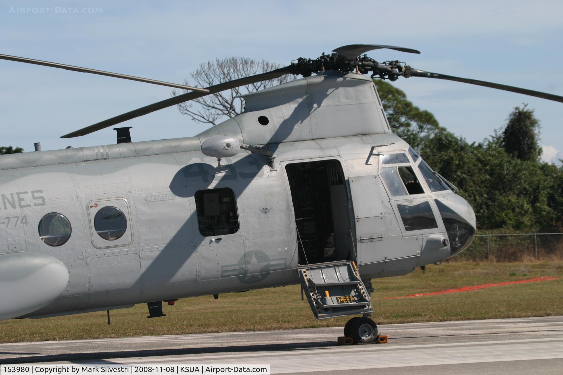 153980, Boeing Vertol CH-46E Sea Knight C/N 2331, 2008 Stuart, FL Airshow