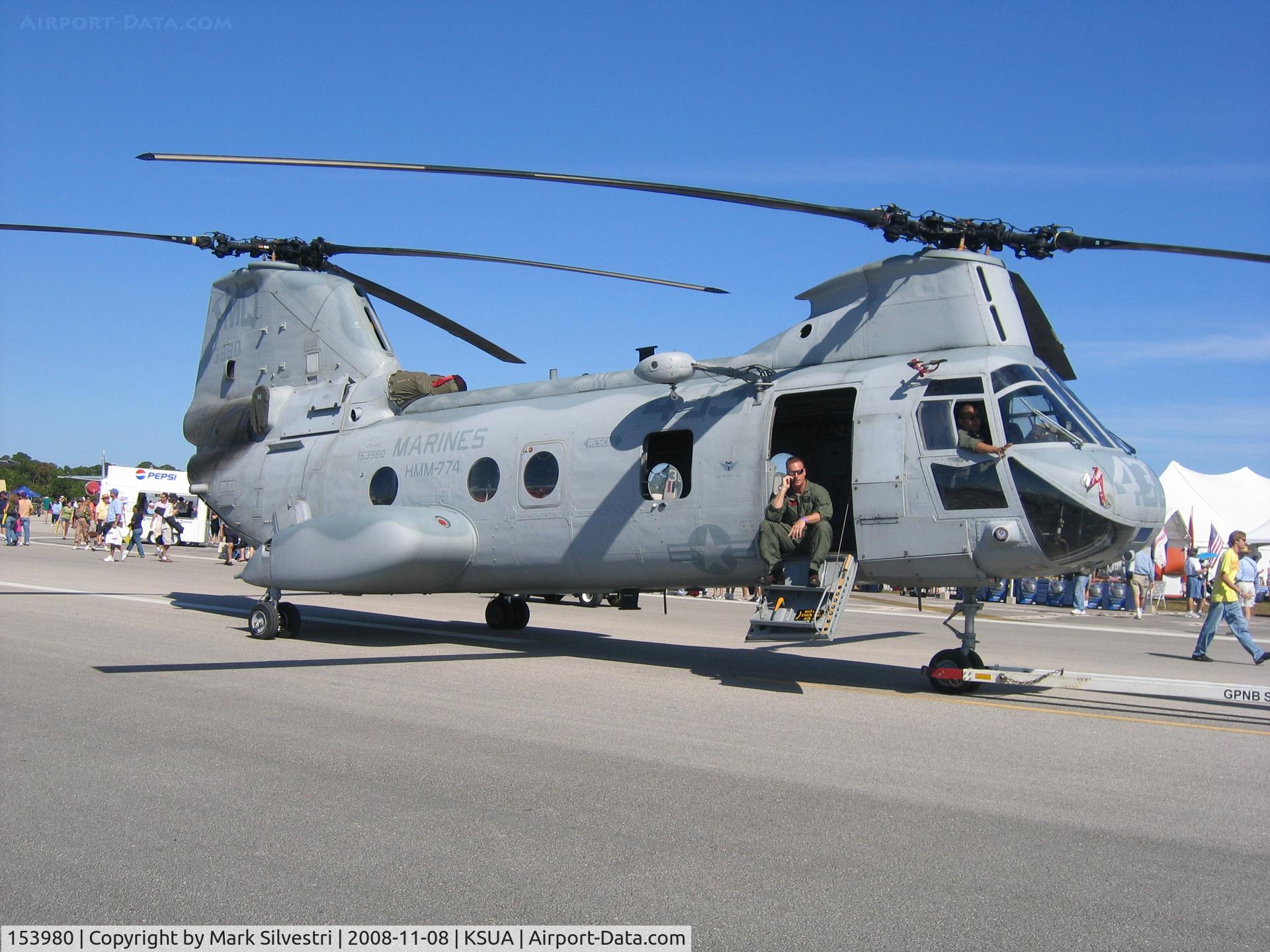 153980, Boeing Vertol CH-46E Sea Knight C/N 2331, 2008 Stuart, FL Airshow