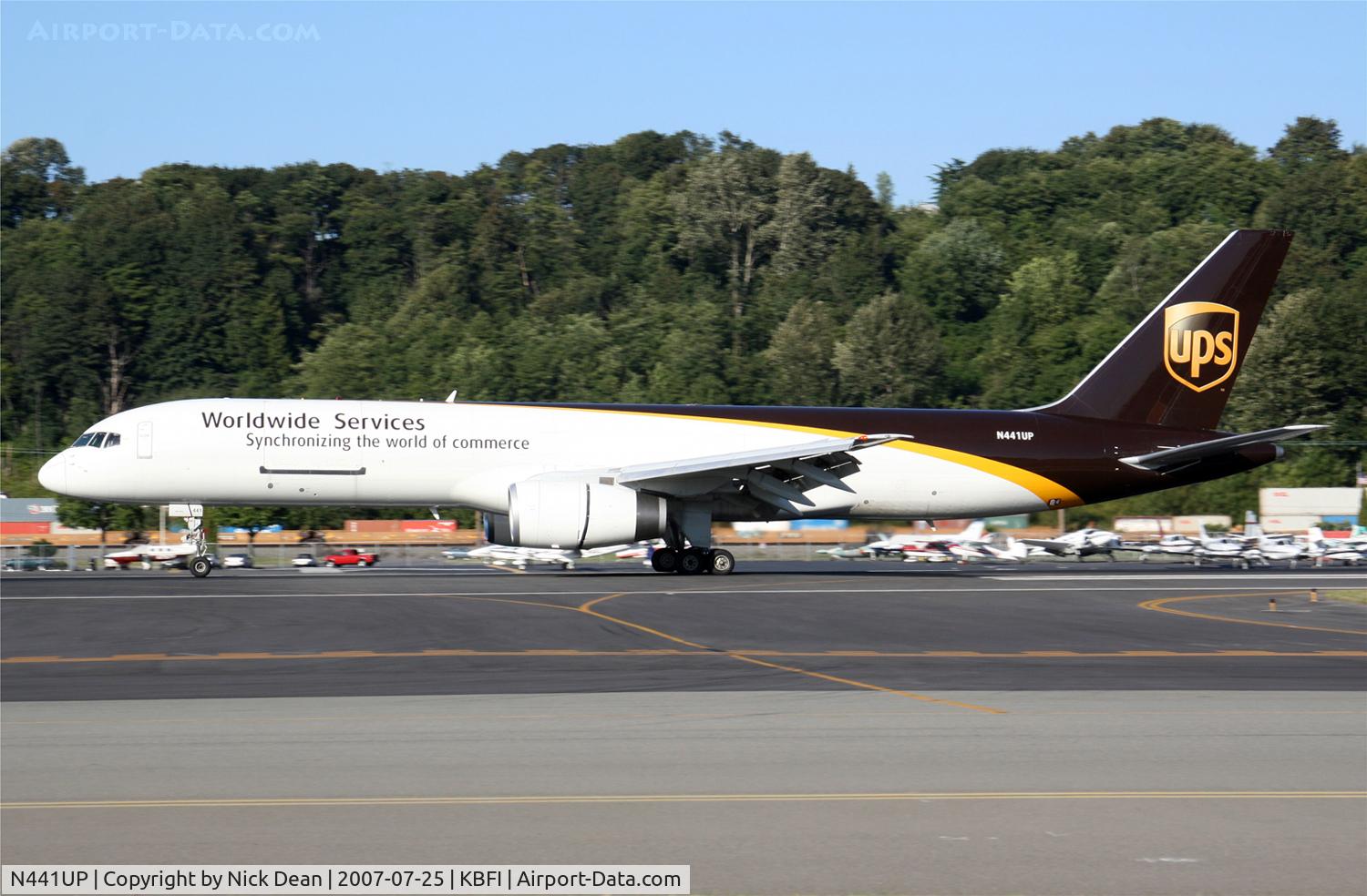 N441UP, 1994 Boeing 757-24APF C/N 27386, /