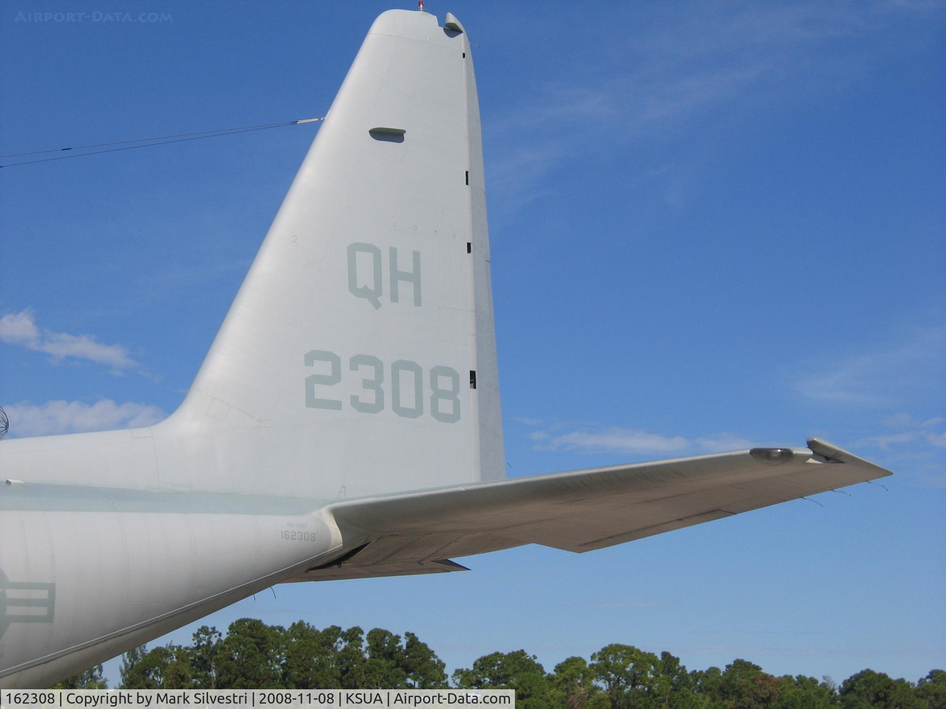 162308, 1982 Lockheed KC-130T Hercules C/N 382-4972, 2008 Stuart, FL Airshow
