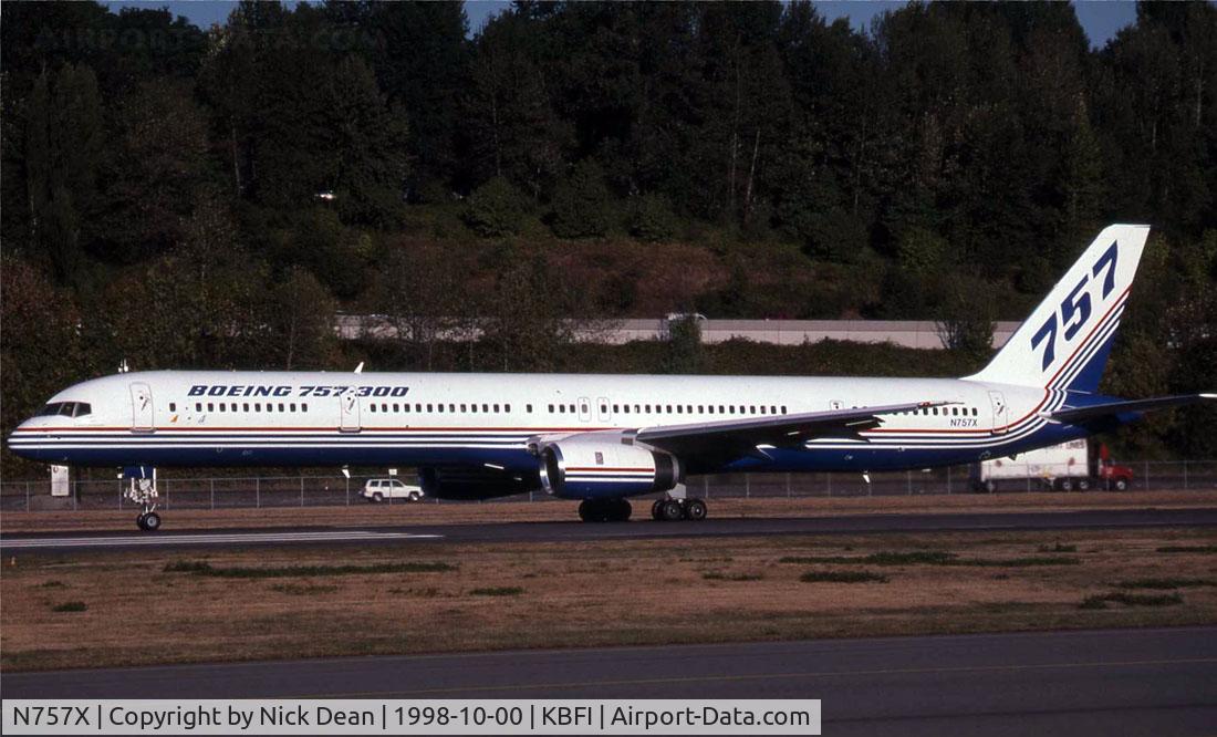N757X, 1998 Boeing 757-330 C/N 29016, .