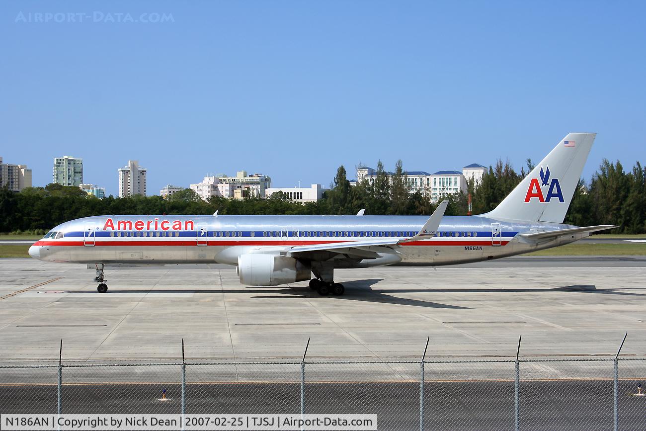 N186AN, 2001 Boeing 757-223 C/N 32380, /