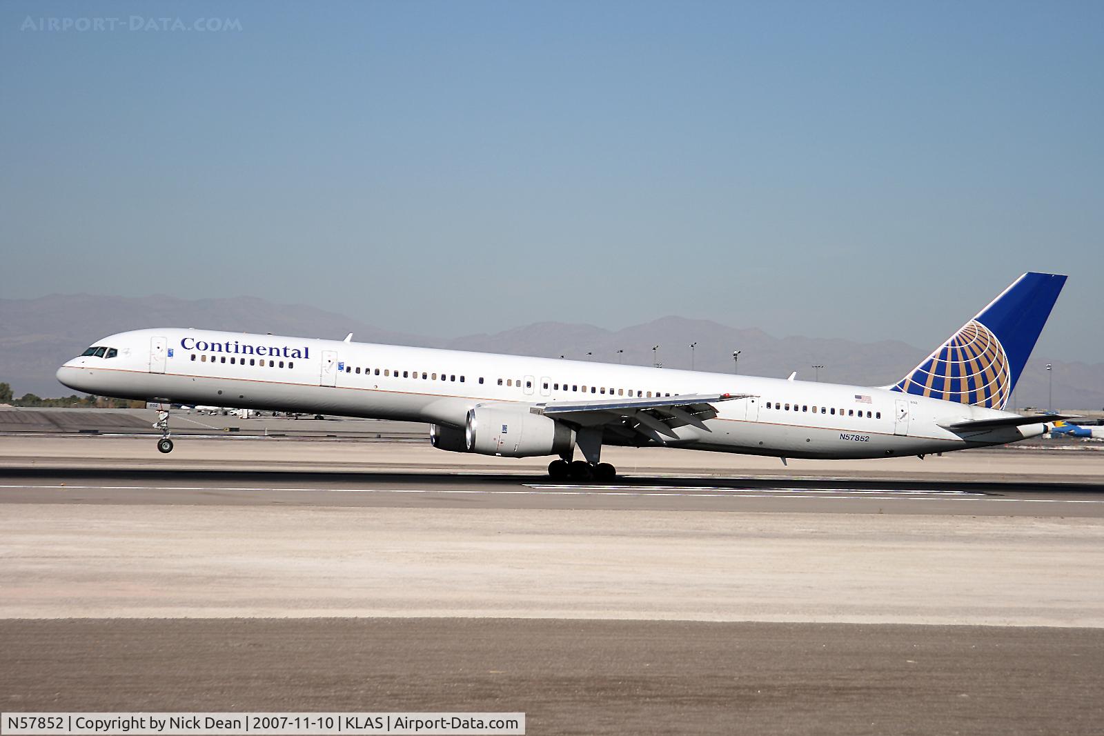 N57852, 2001 Boeing 757-324 C/N 32811, /