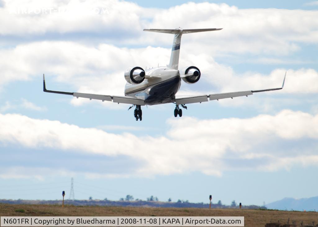 N601FR, 1987 Canadair Challenger 604 (CL-600-2B16) C/N 5003, On final approach to 17L.
