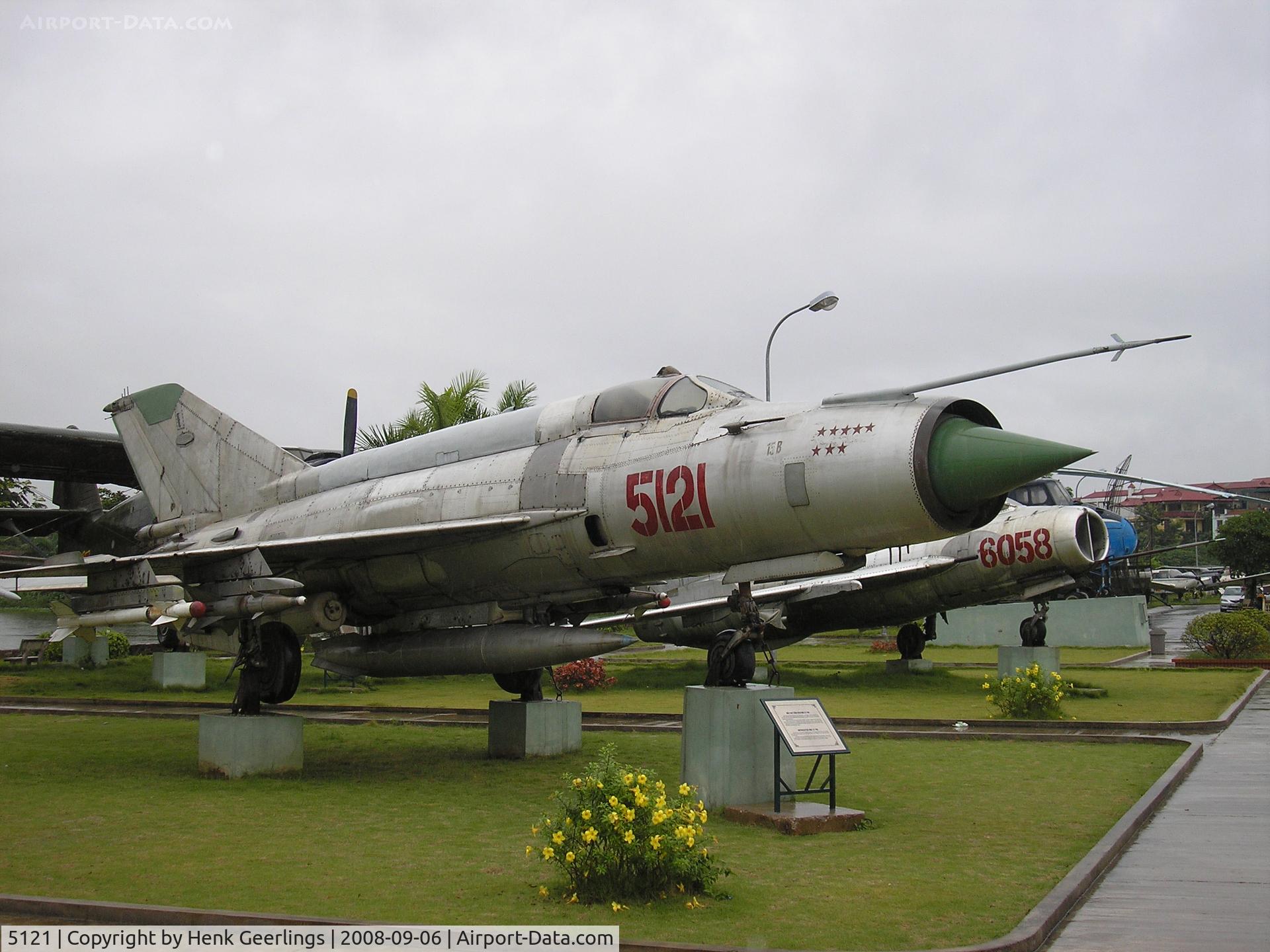 5121, Mikoyan-Gurevich MiG-21MF C/N V1021, Hanoi Air Force Museum