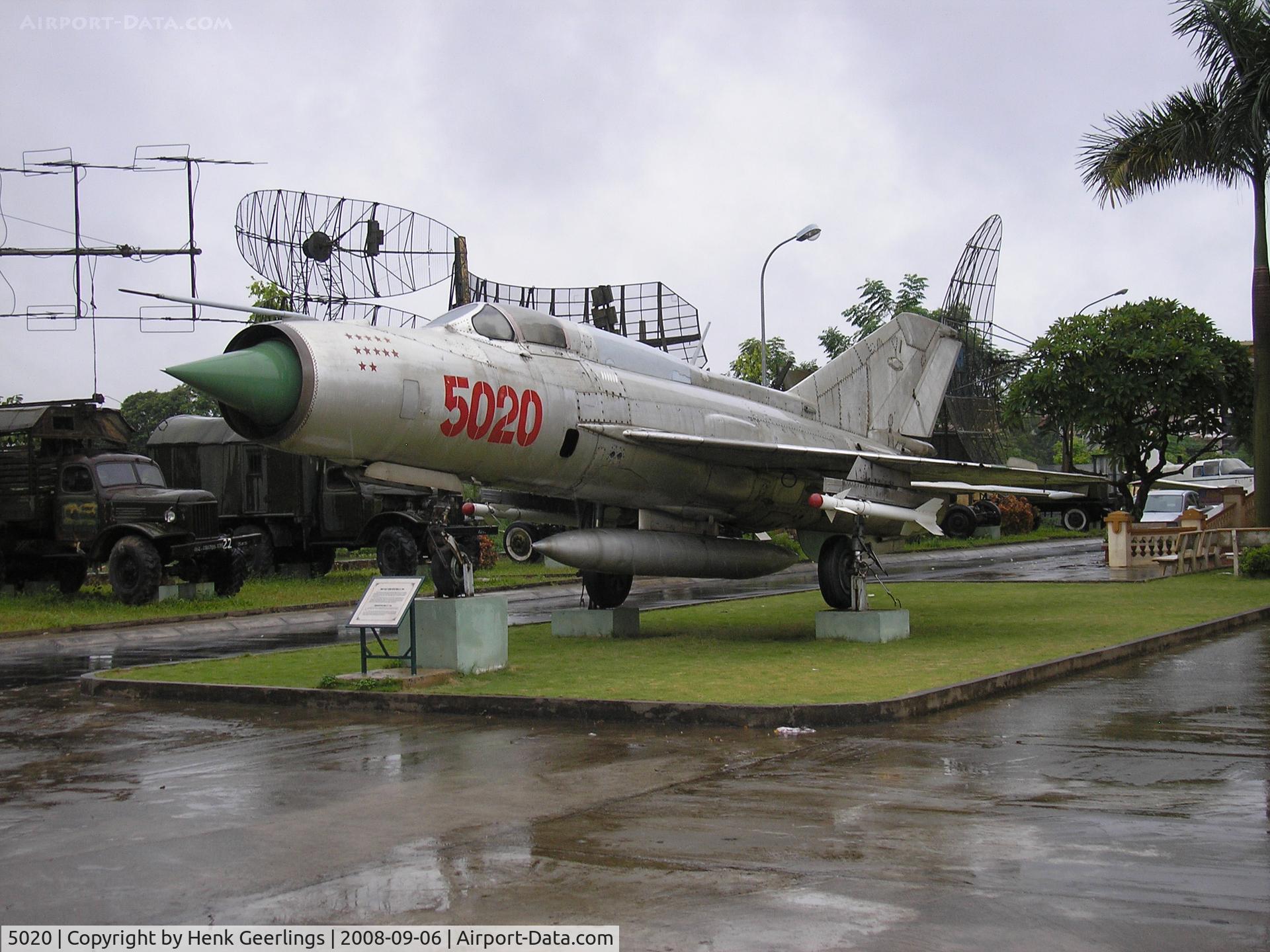 5020, Mikoyan-Gurevich MiG-21PFM C/N 948601, Hanoi , Air Force museum