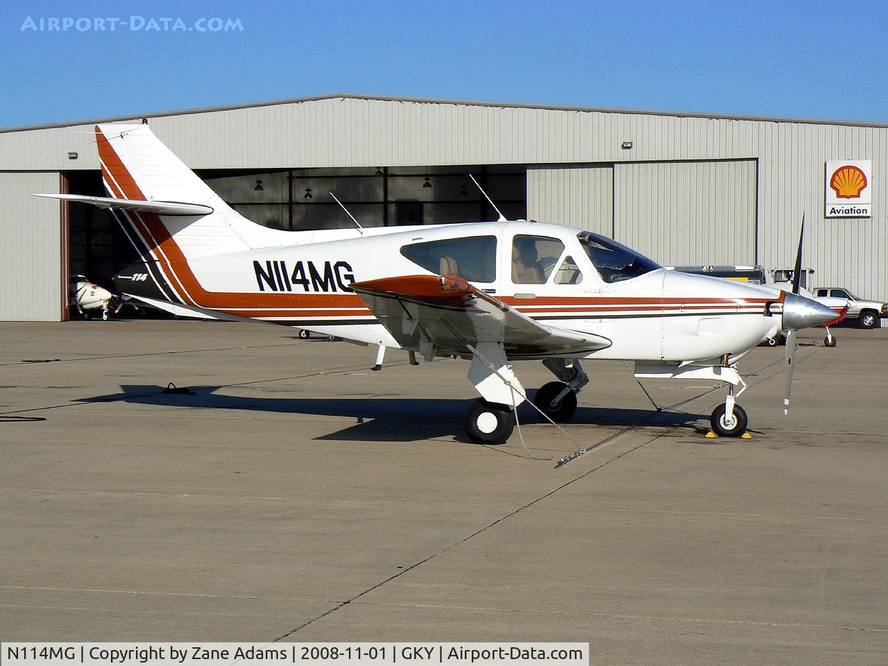 N114MG, 1978 Rockwell International 114 Commander C/N 14382, At Arlington Municipal