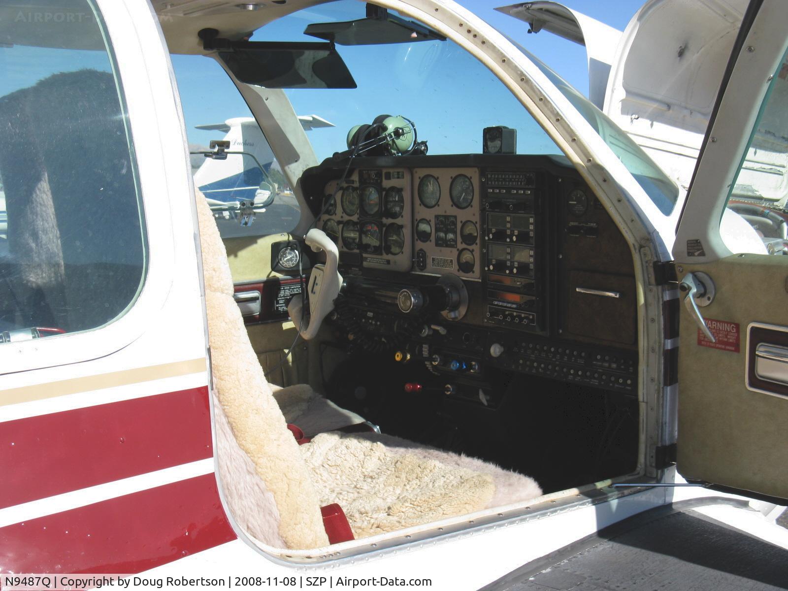 N9487Q, 1972 Beech V35B Bonanza C/N D-9333, 1972 Beech V35B BONANZA, Continental IO-520-B 285 Hp, panel