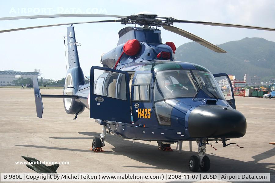 B-980L, Harbin H-425 C/N Not found B-980L, Airshow China 2008