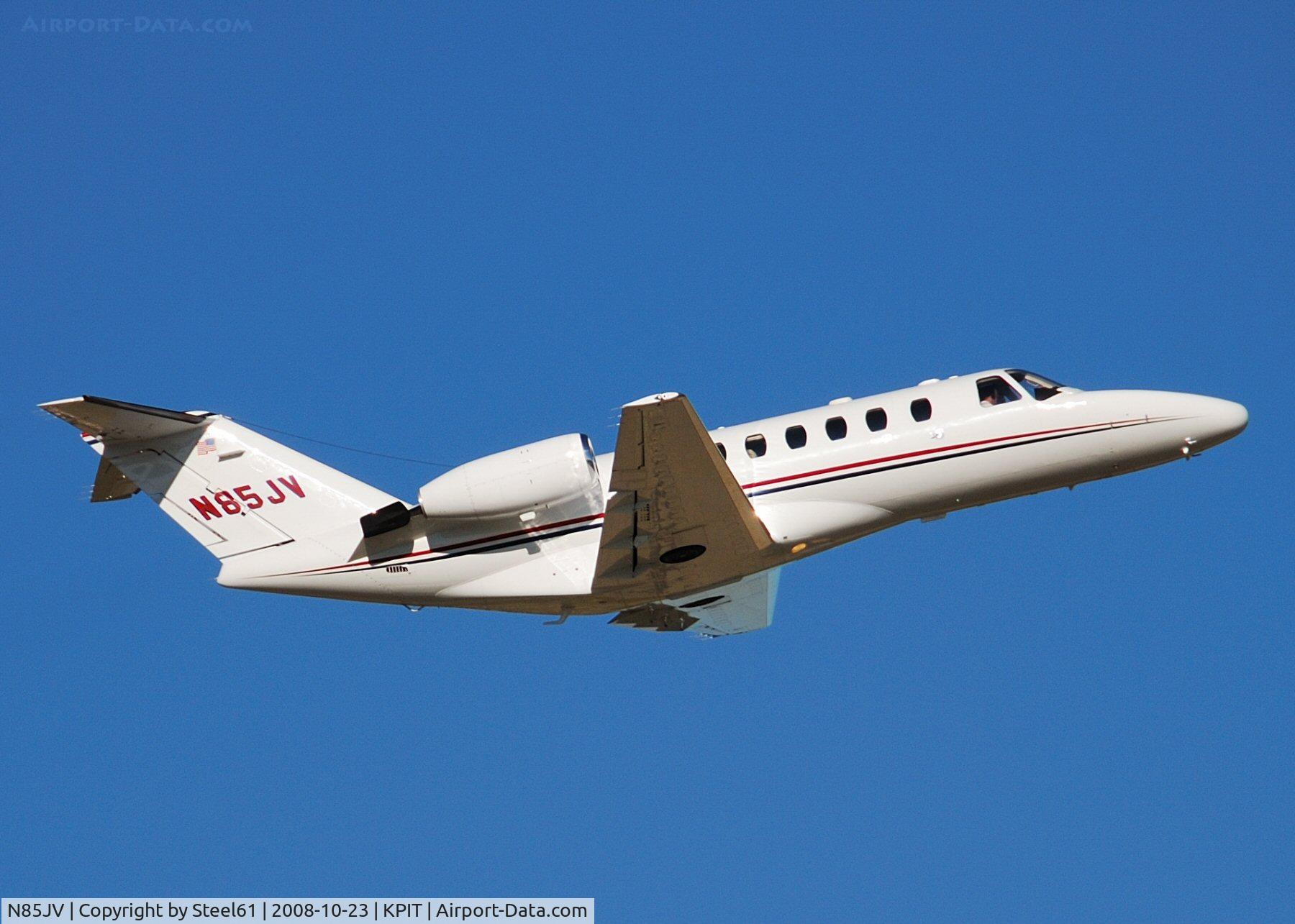 N85JV, 2002 Cessna 525A CitationJet CJ2 C/N 525A0085, Departing Runway 14